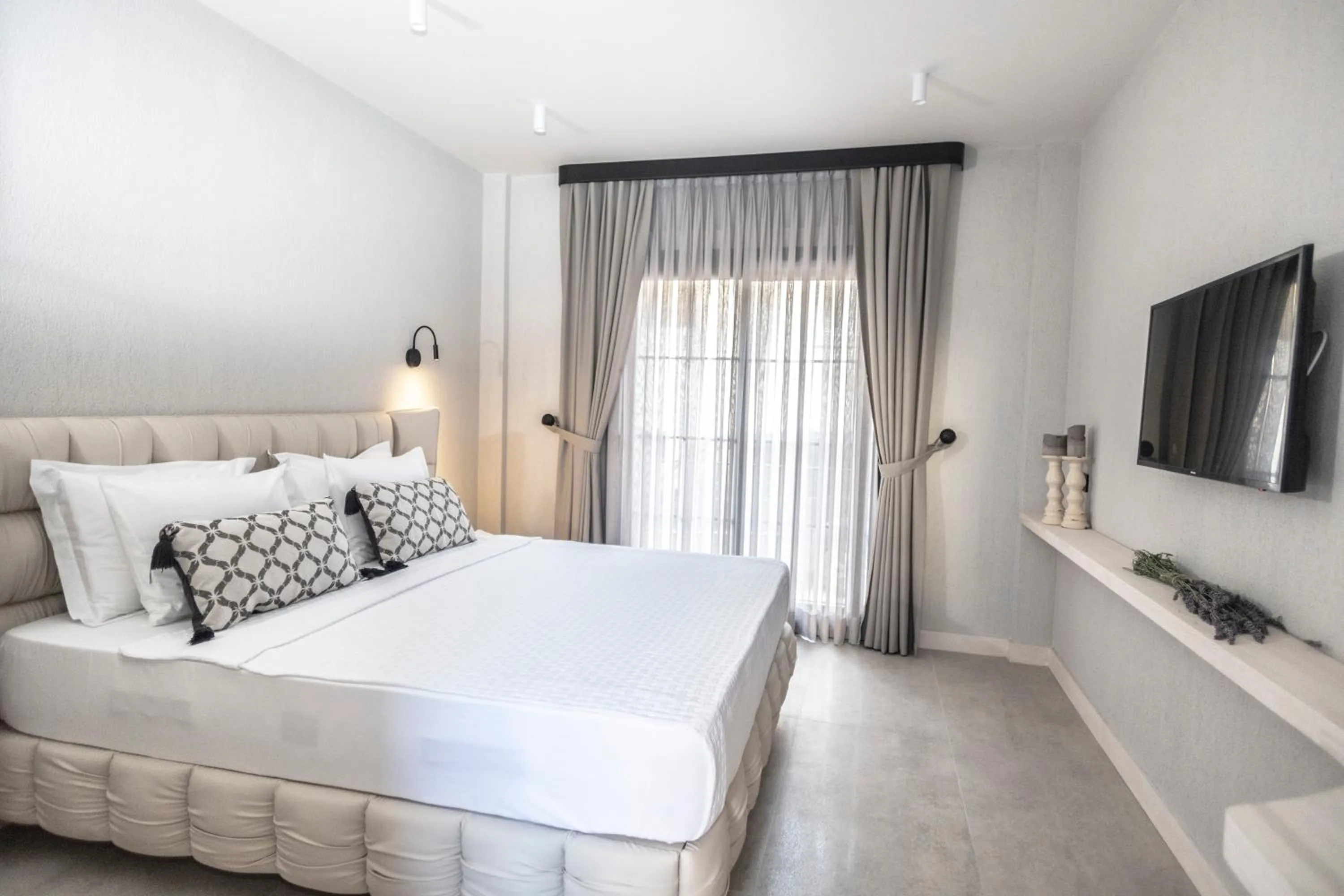 Photo of the whole room, Bed in Ala Da Vinci Hotel Alaçatı