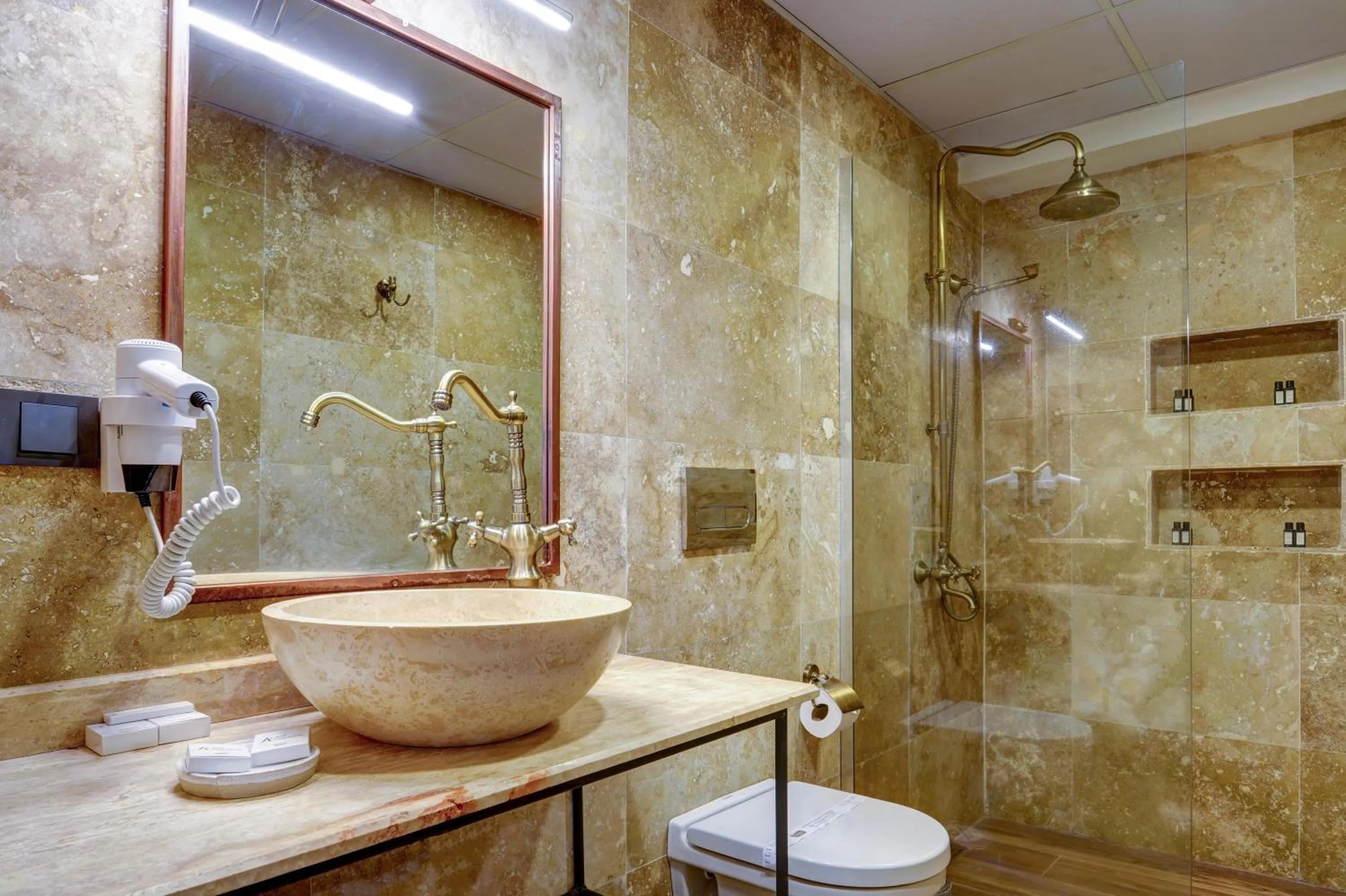 Shower in A La Mode Cappadocia