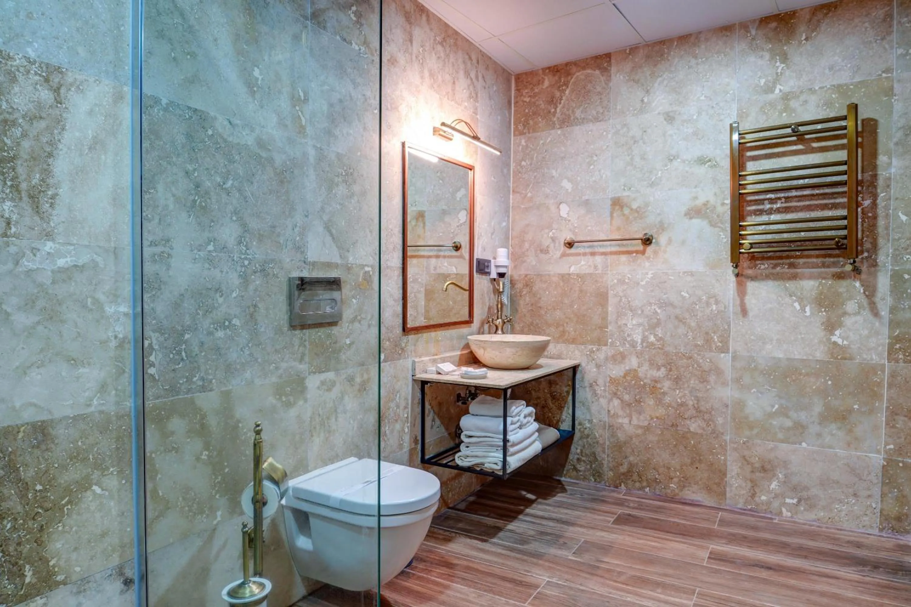 Shower in A La Mode Cappadocia