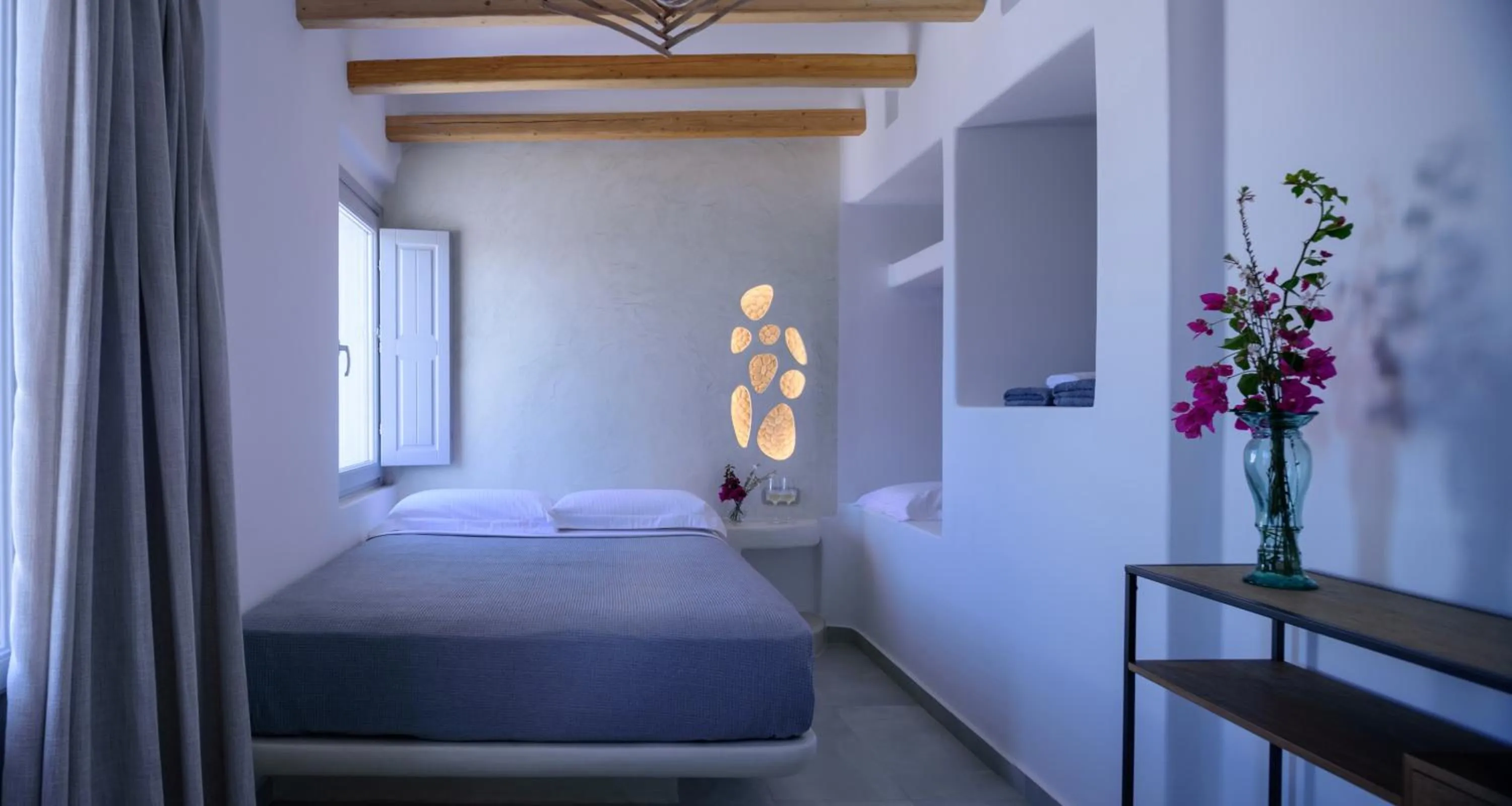Bed in Acro Blue Luxury Villas