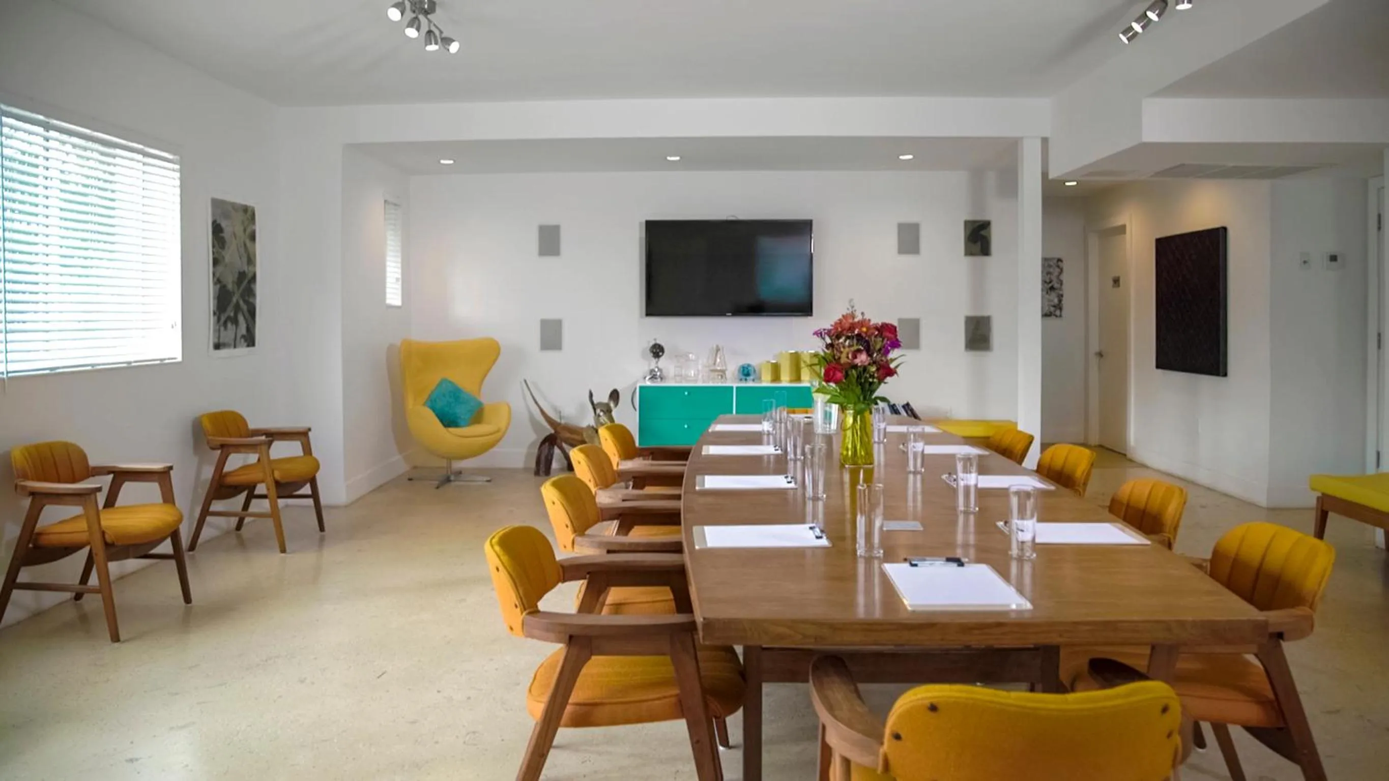 TV and multimedia in The Vagabond Hotel Miami