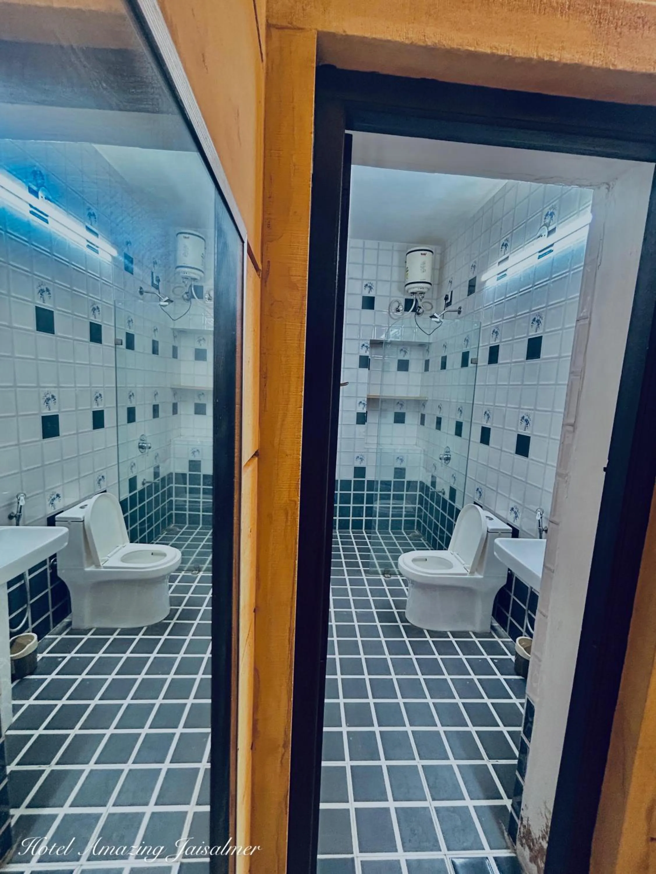 Shower in Hotel Amazing Jaisalmer