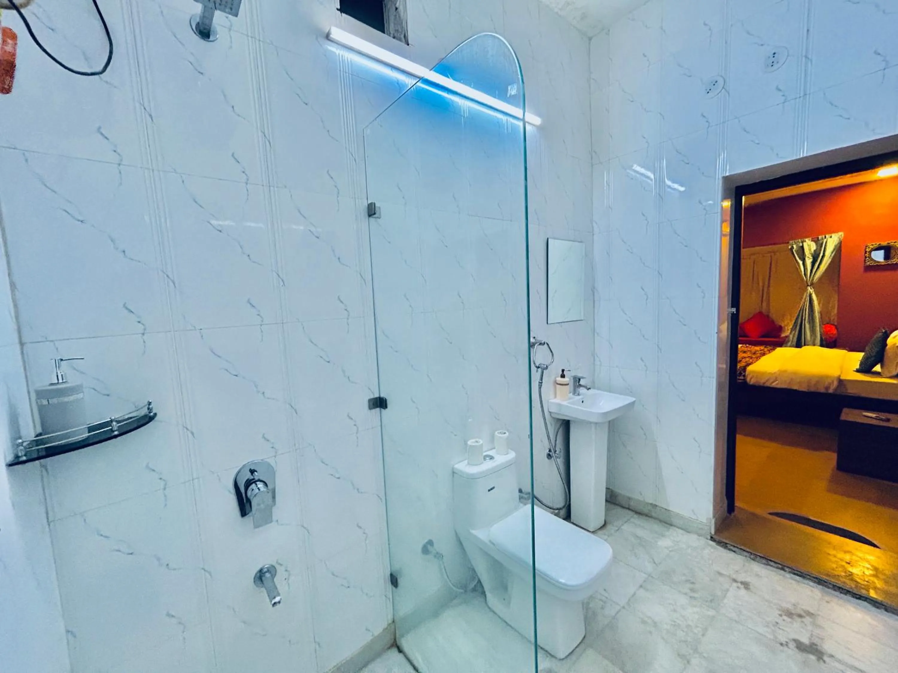 Shower in Hotel Amazing Jaisalmer