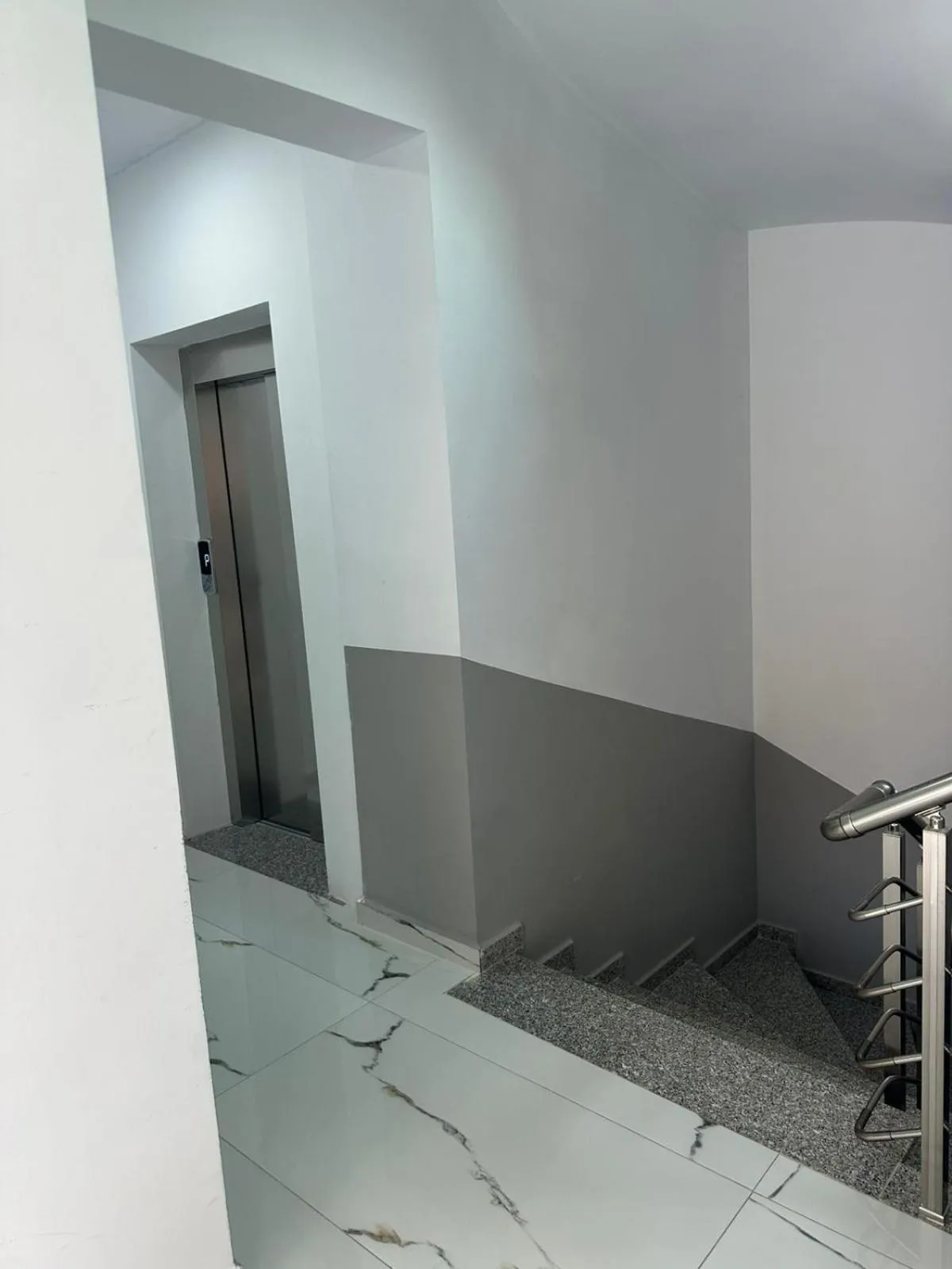 elevator in Mamma's Apartments