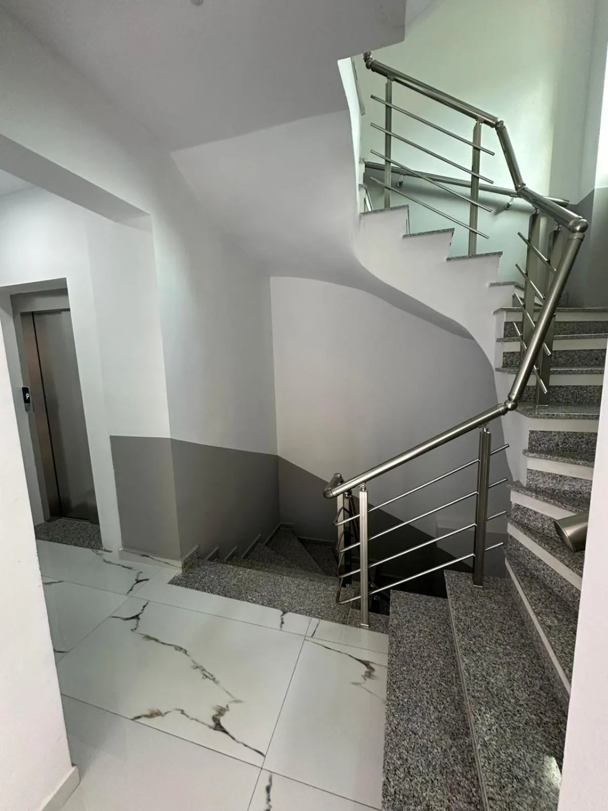 elevator in Mamma's Apartments