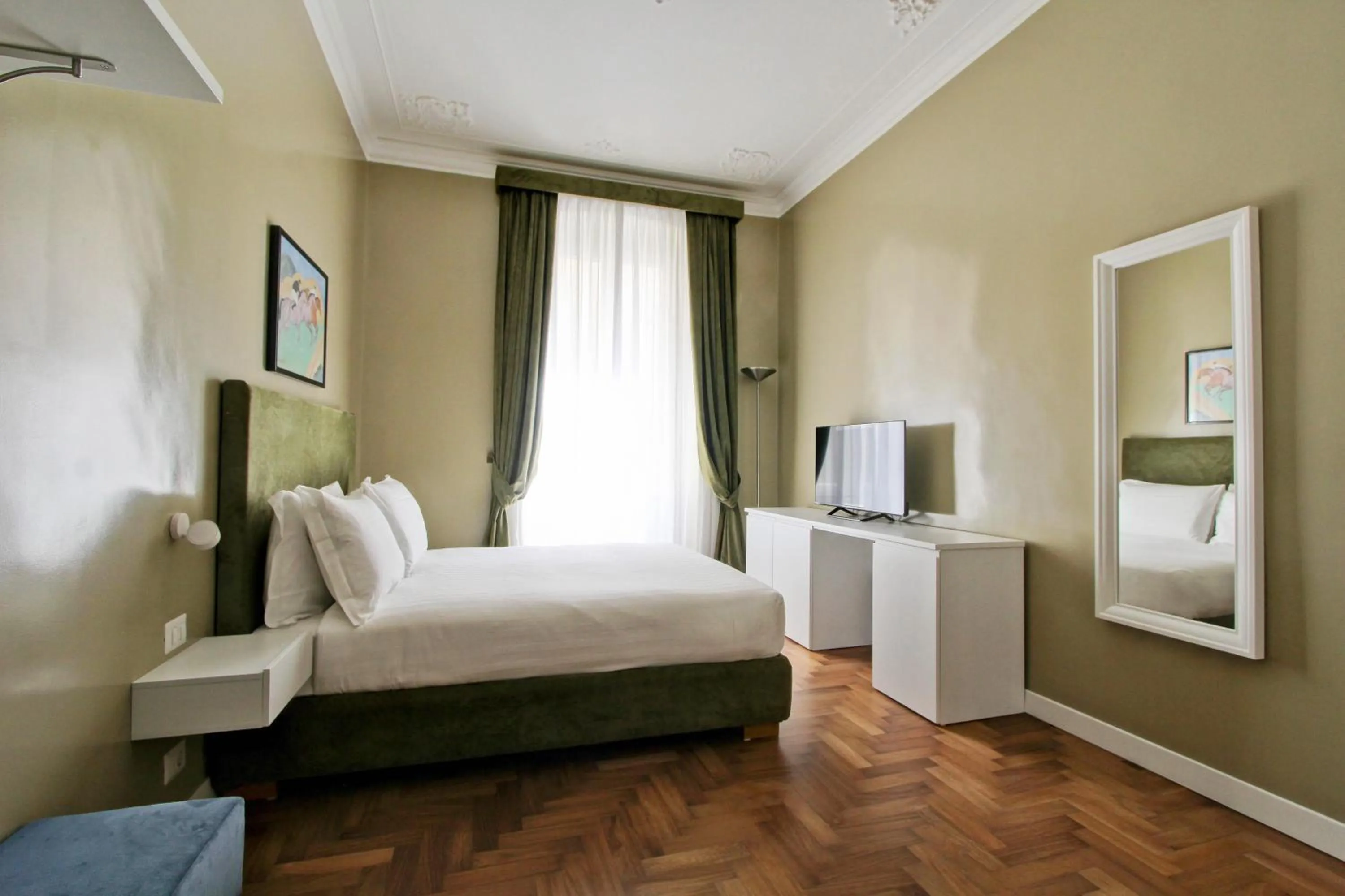 Bed in The river corner