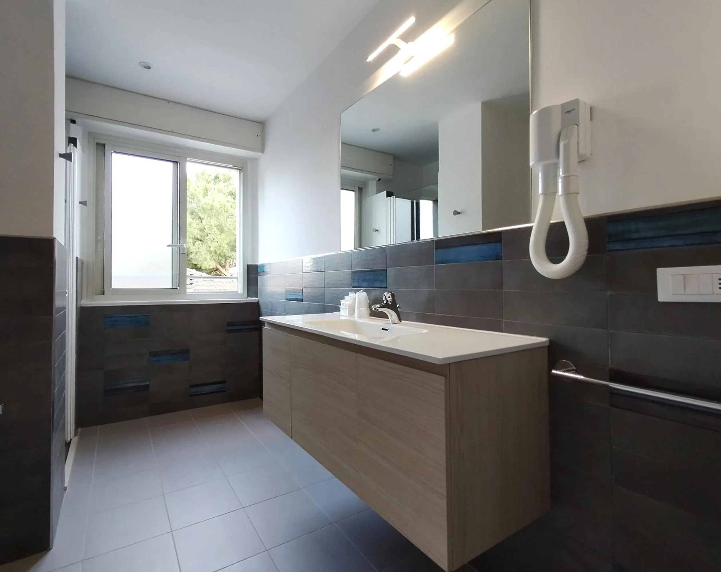 Bathroom in Hotel Desire'