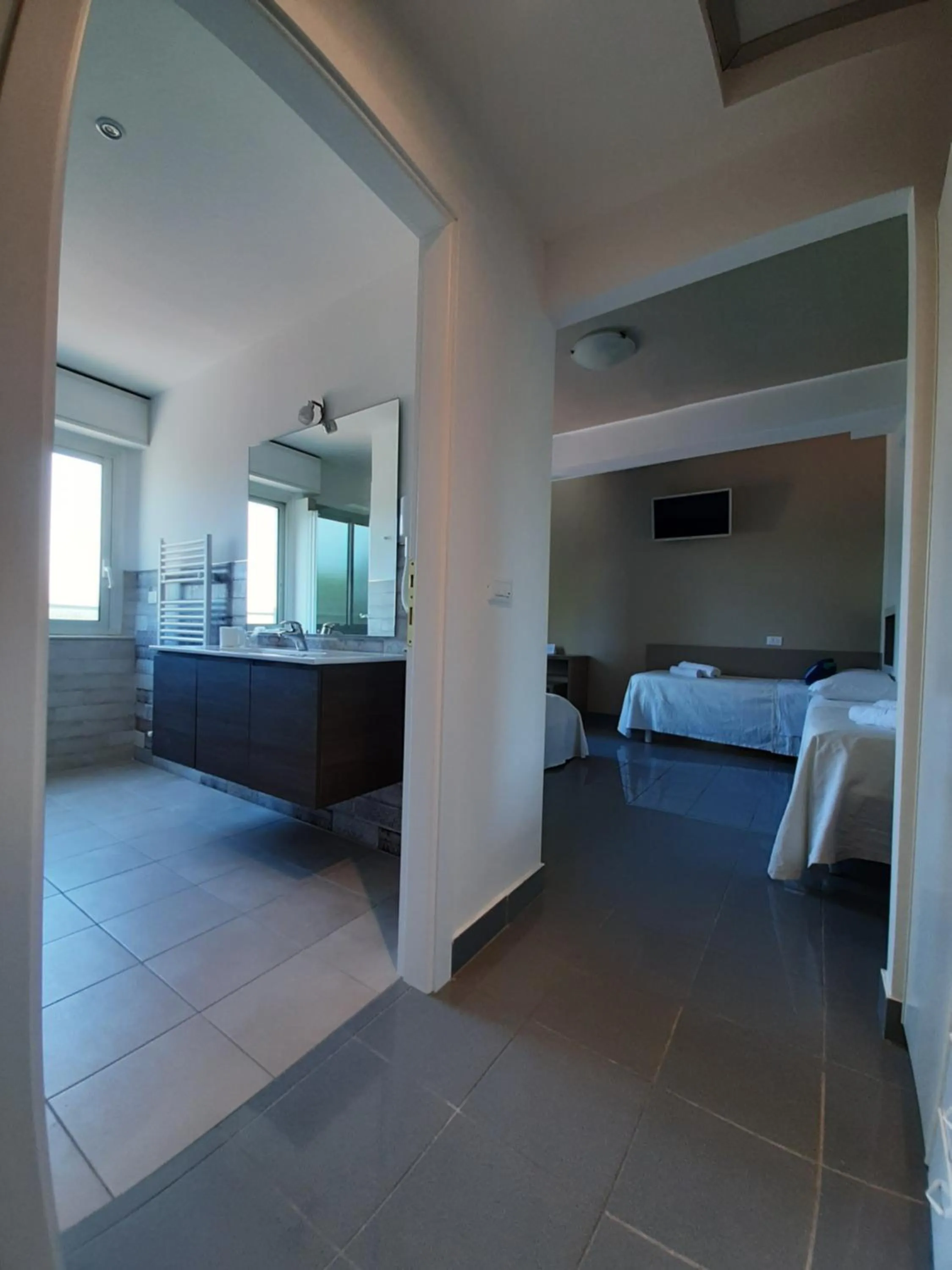 Photo of the whole room, Bed in Hotel Desire'