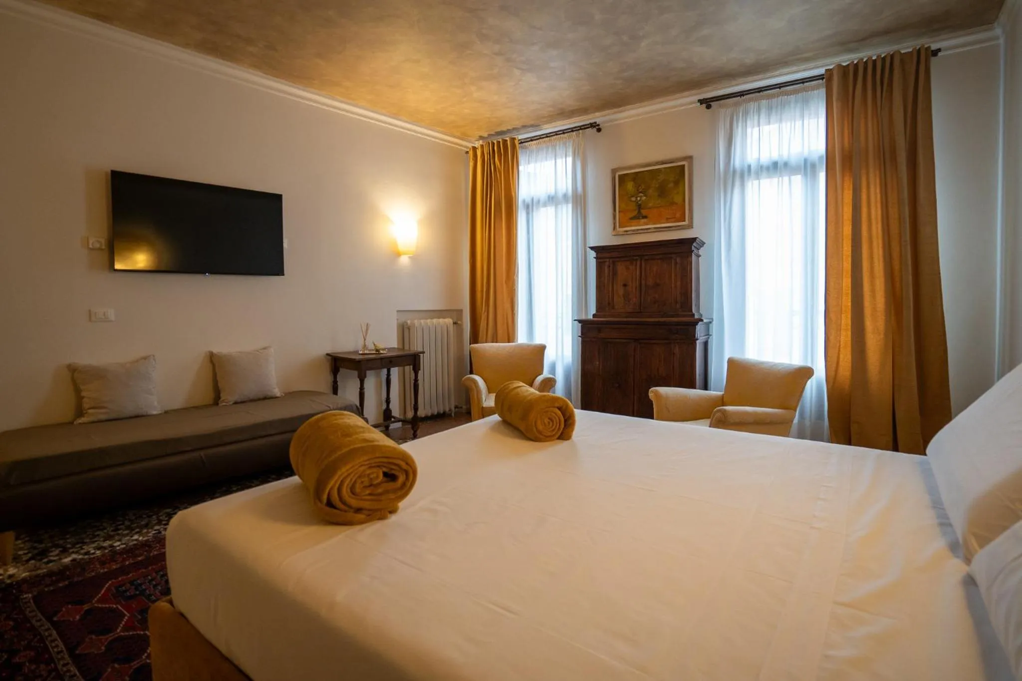 Photo of the whole room, Bed in Ca' Turelli Dimora Storica