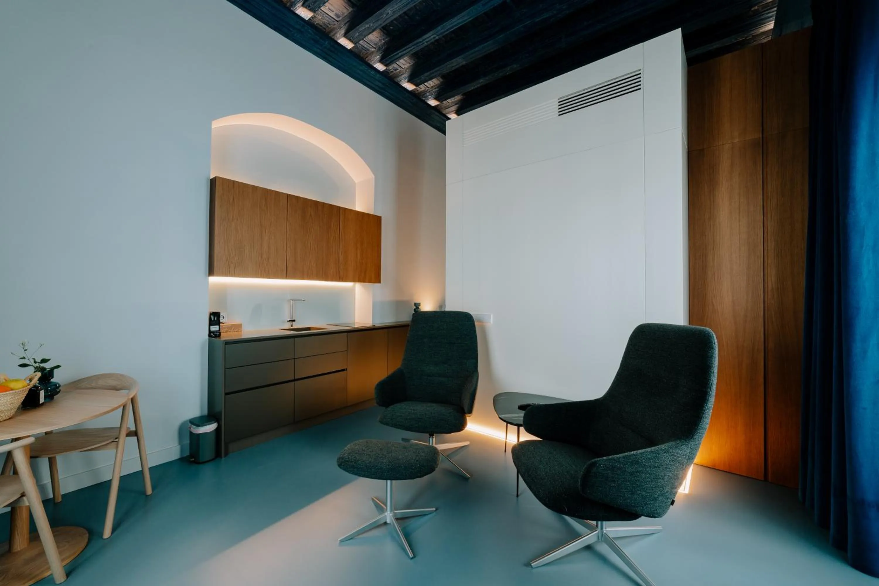 TV and multimedia in Casa del Cardenal