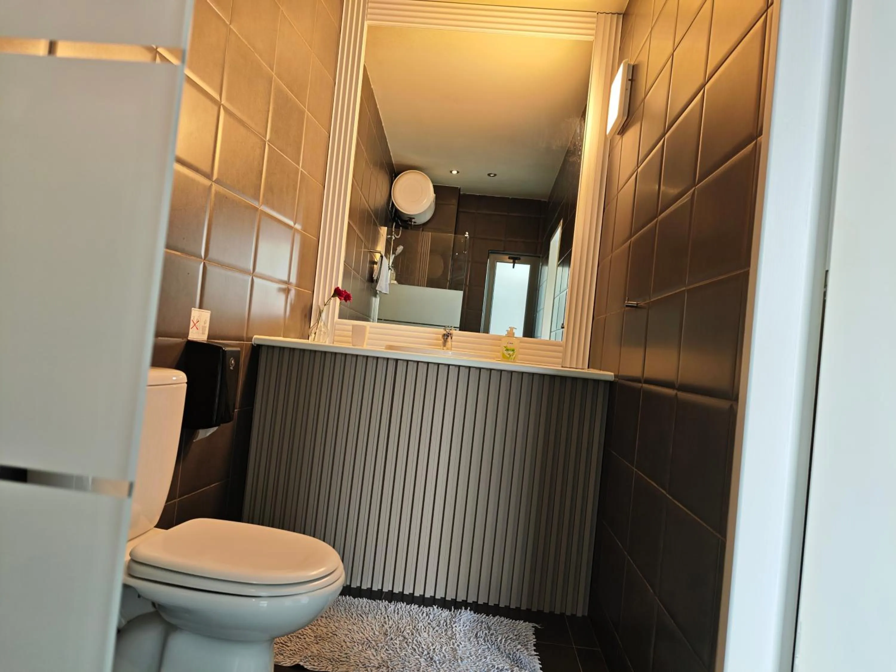 Bathroom in St. Lazaros Studios