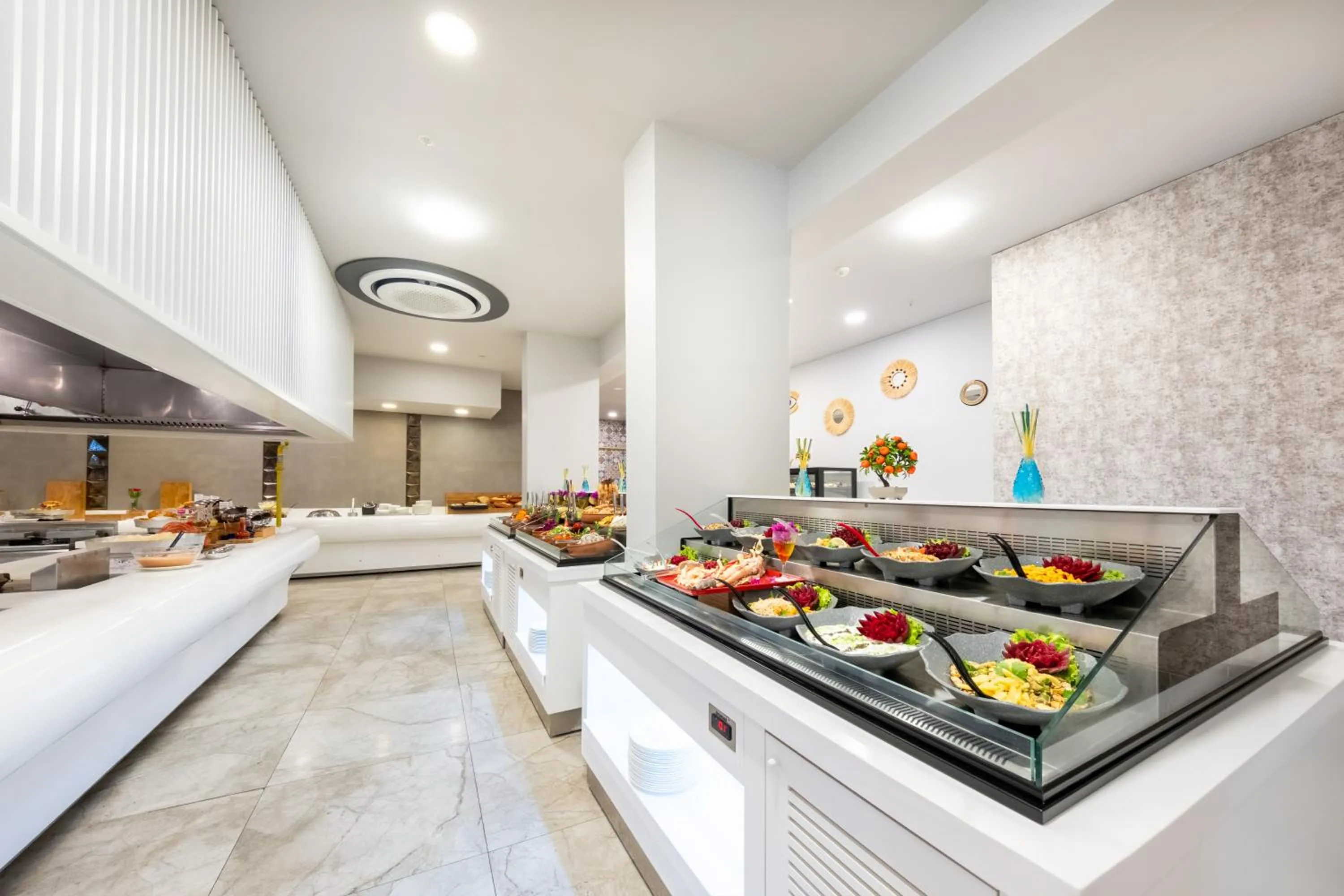 Food in Riviera Zen Hotel Adult Only