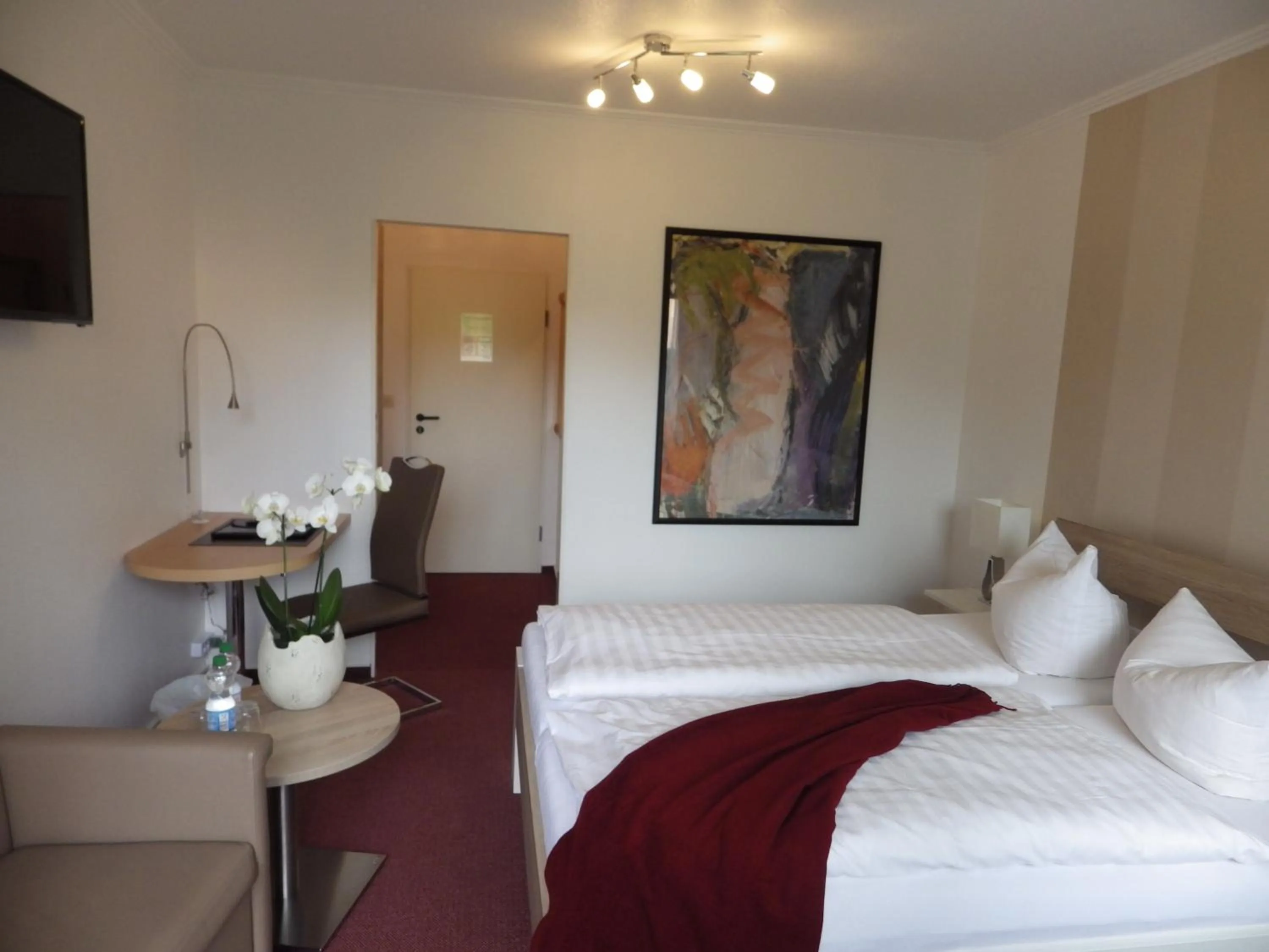 Photo of the whole room, Bed in Pension Haus Heitzig