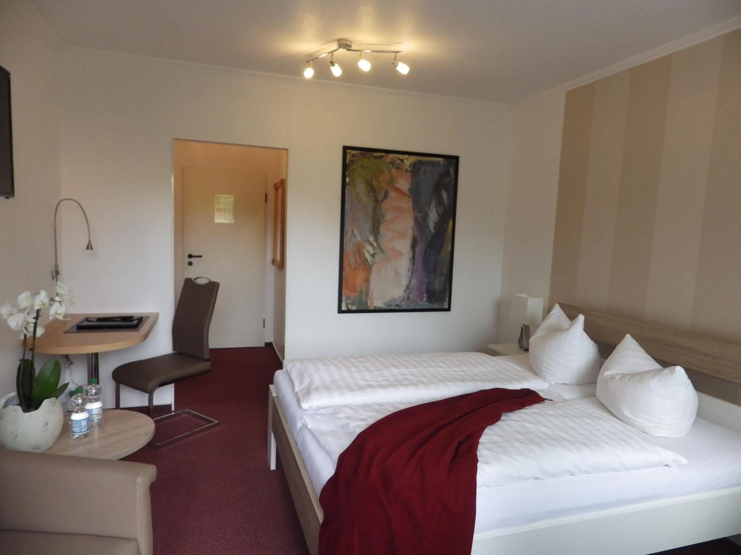 Photo of the whole room, Bed in Pension Haus Heitzig