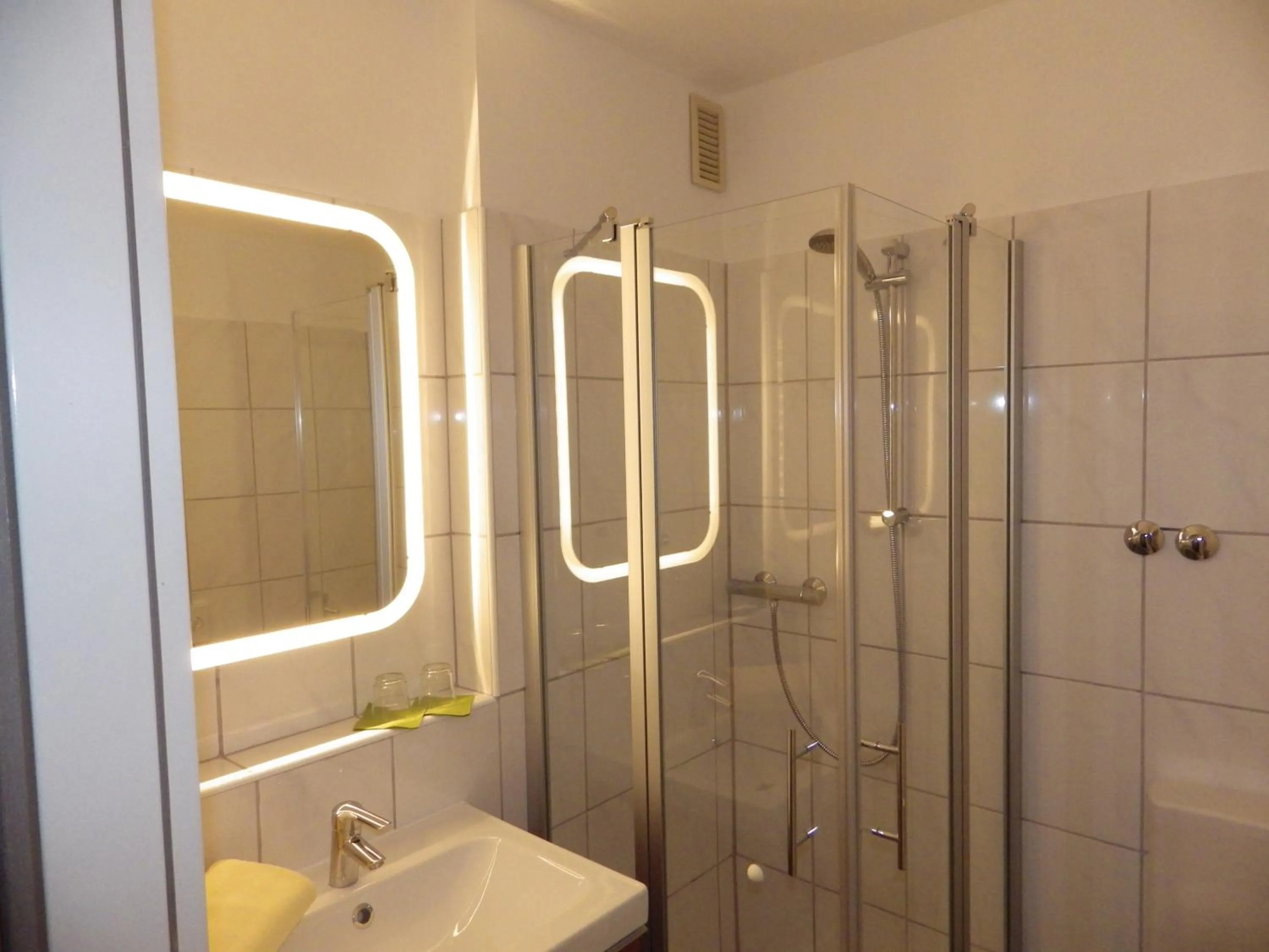 Bathroom in Pension Haus Heitzig