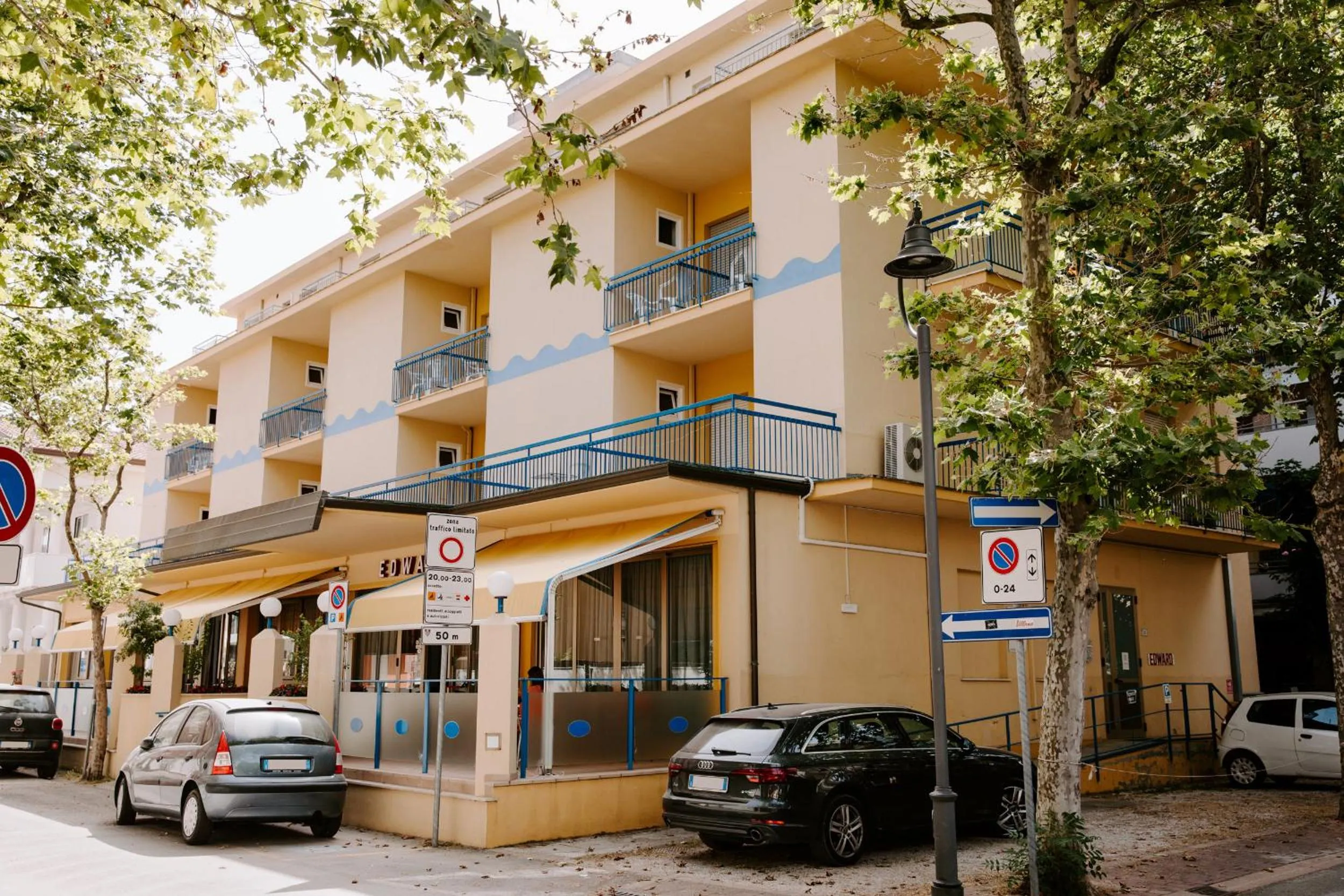 Street view in Hotel Edward