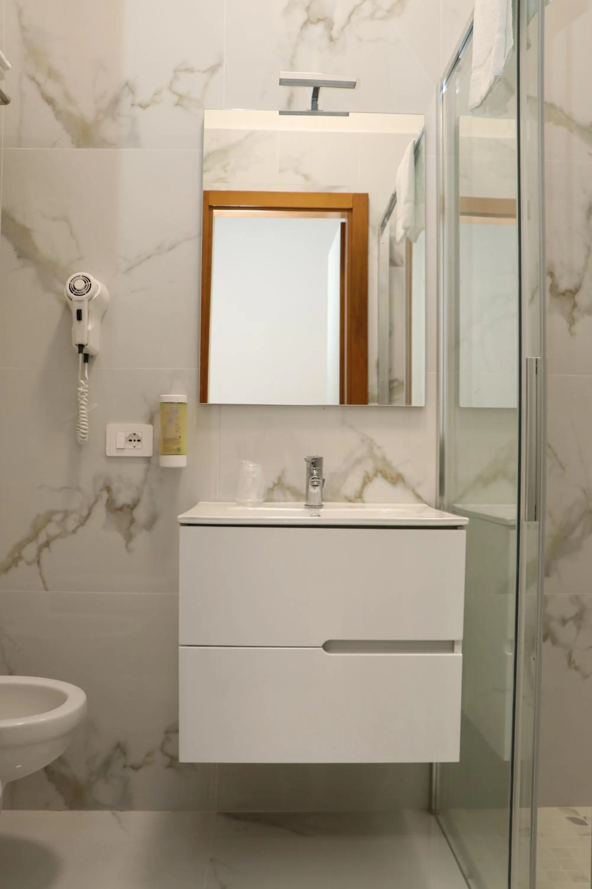 Bathroom in Hotel Edward