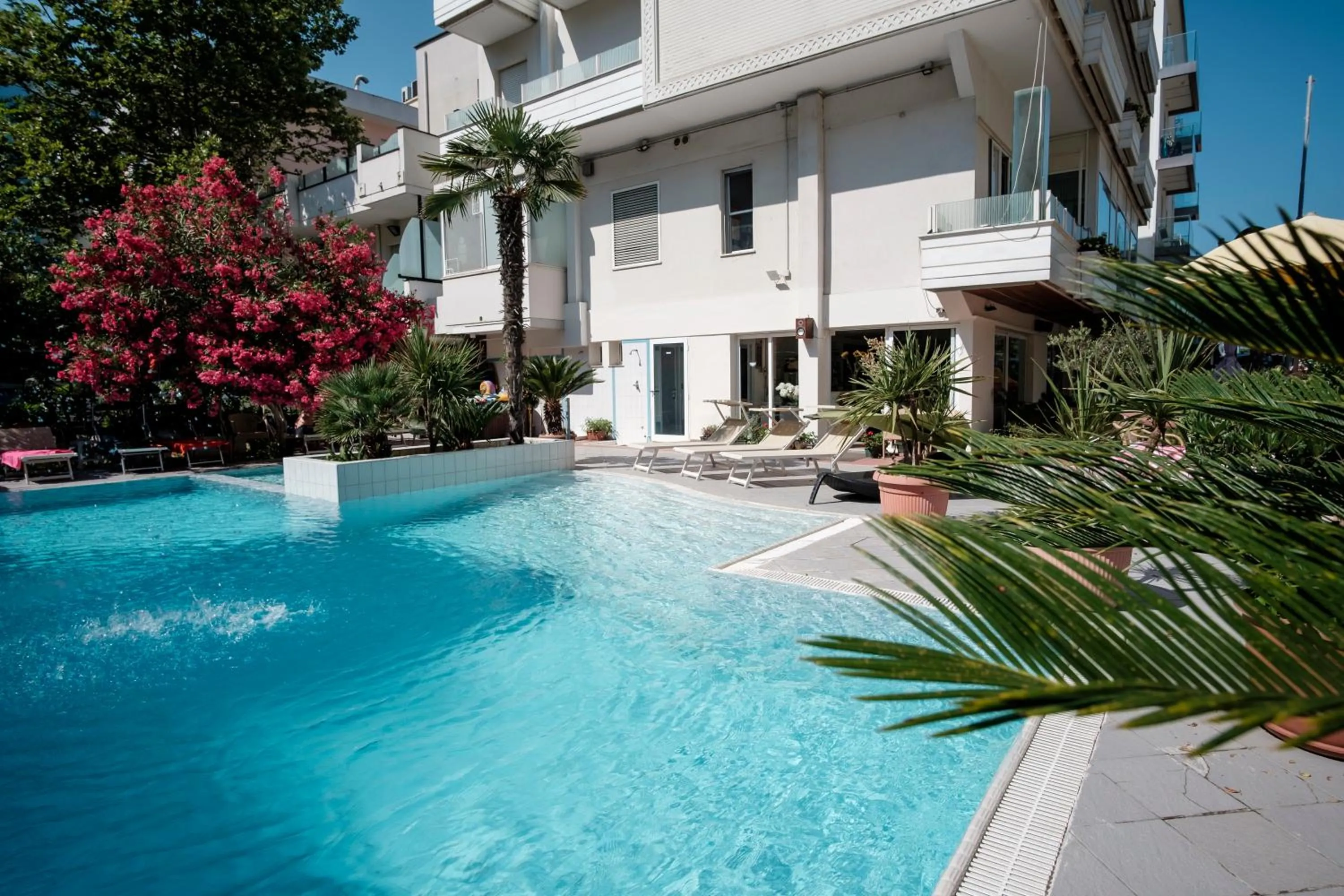 Pool view in SI Rimini Hotel