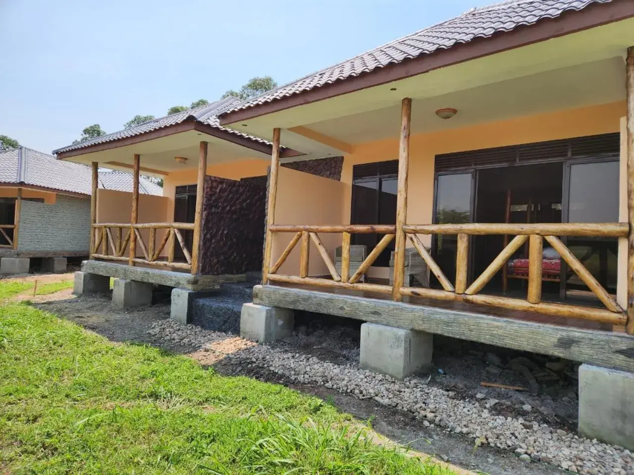 Deluxe Double or Twin Room with River View in Ishasha Pride Lodge Deluxe Double or Twin Room with River View in Ishasha Pride Lodge