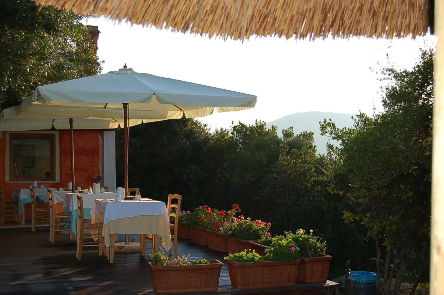 Patio in Hotel Aldiola Country Resort