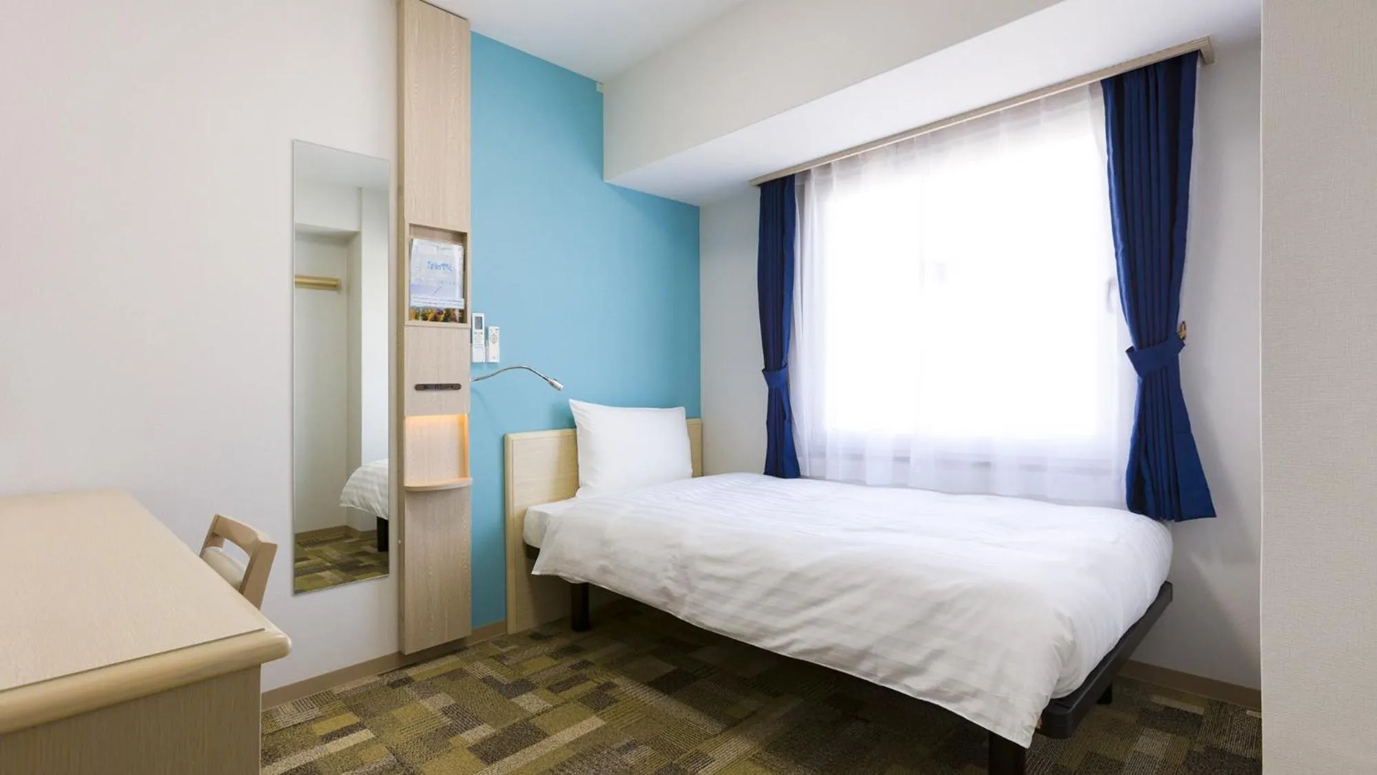 Bedroom, Bed in Toyoko Inn Kita-toda-eki Higashi-guchi