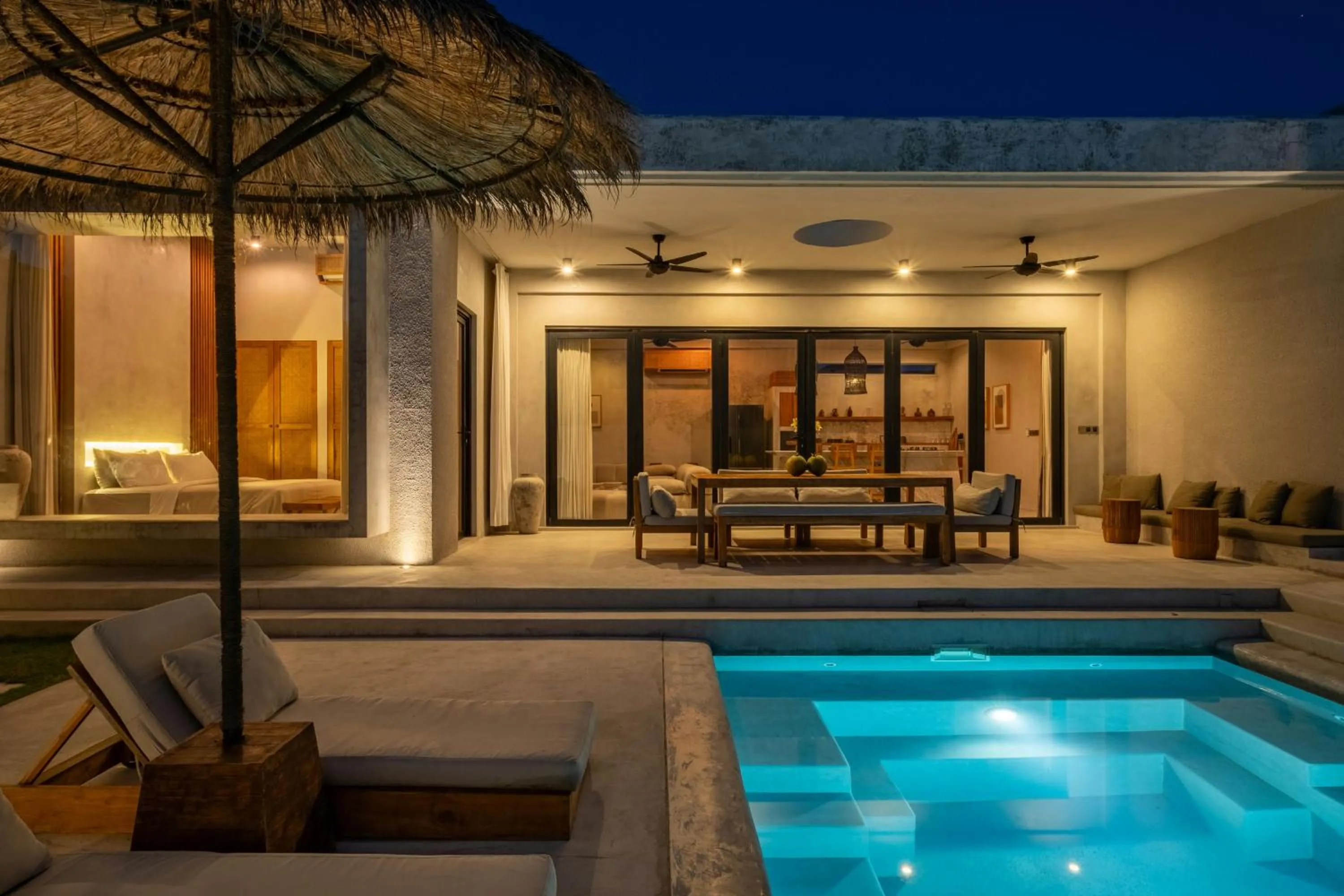 Patio in Concrete Retreat Umalas