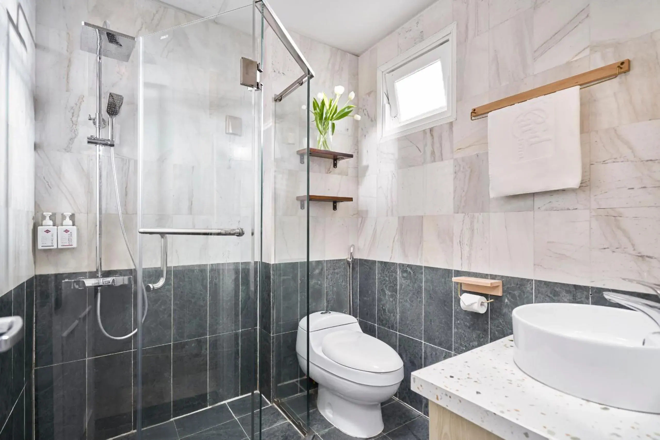 Superior Twin Room with Sea View in The Postcard Hotel Superior Twin Room with Sea View in The Postcard Hotel