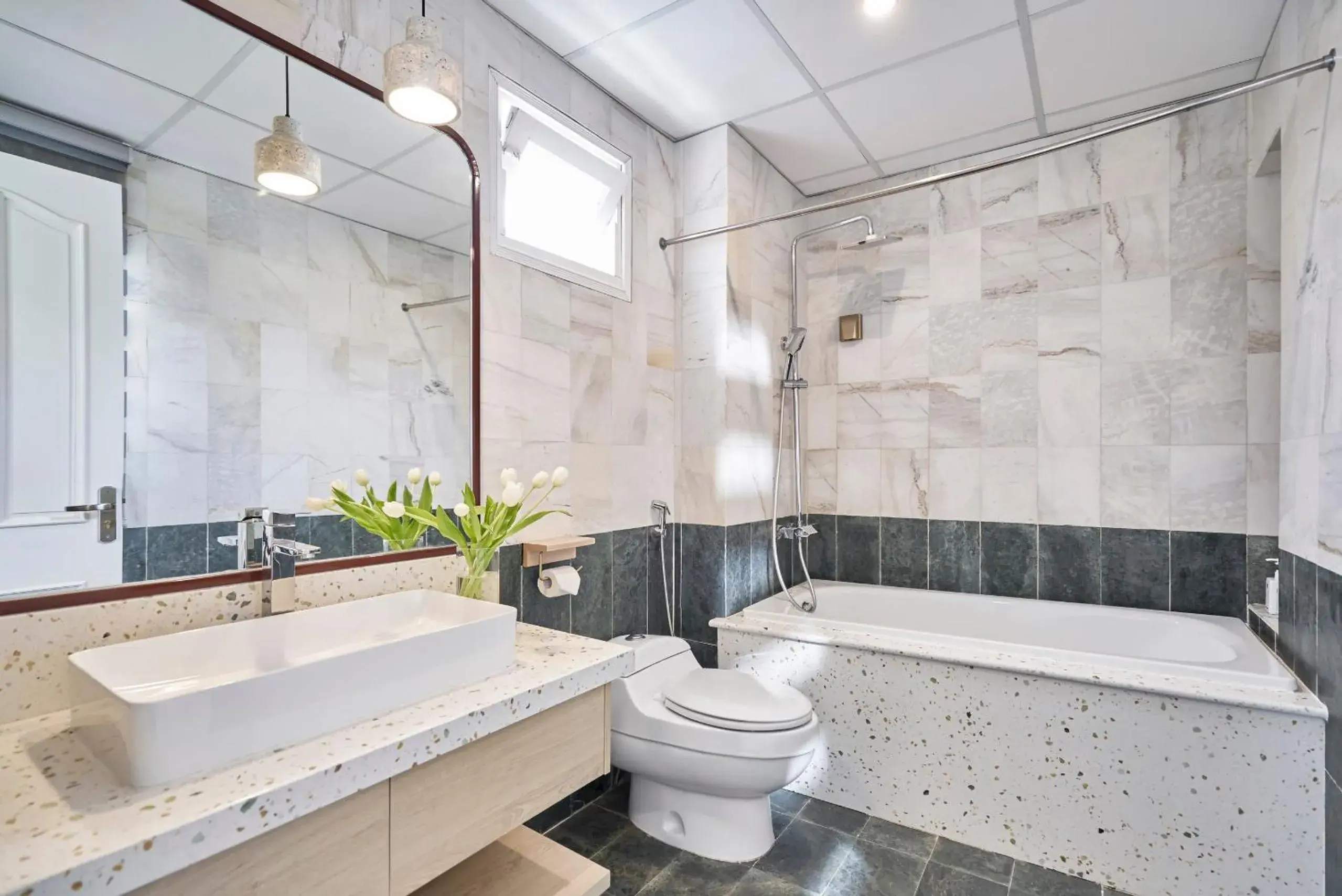 Deluxe Family Room in The Postcard Hotel Deluxe Family Room in The Postcard Hotel