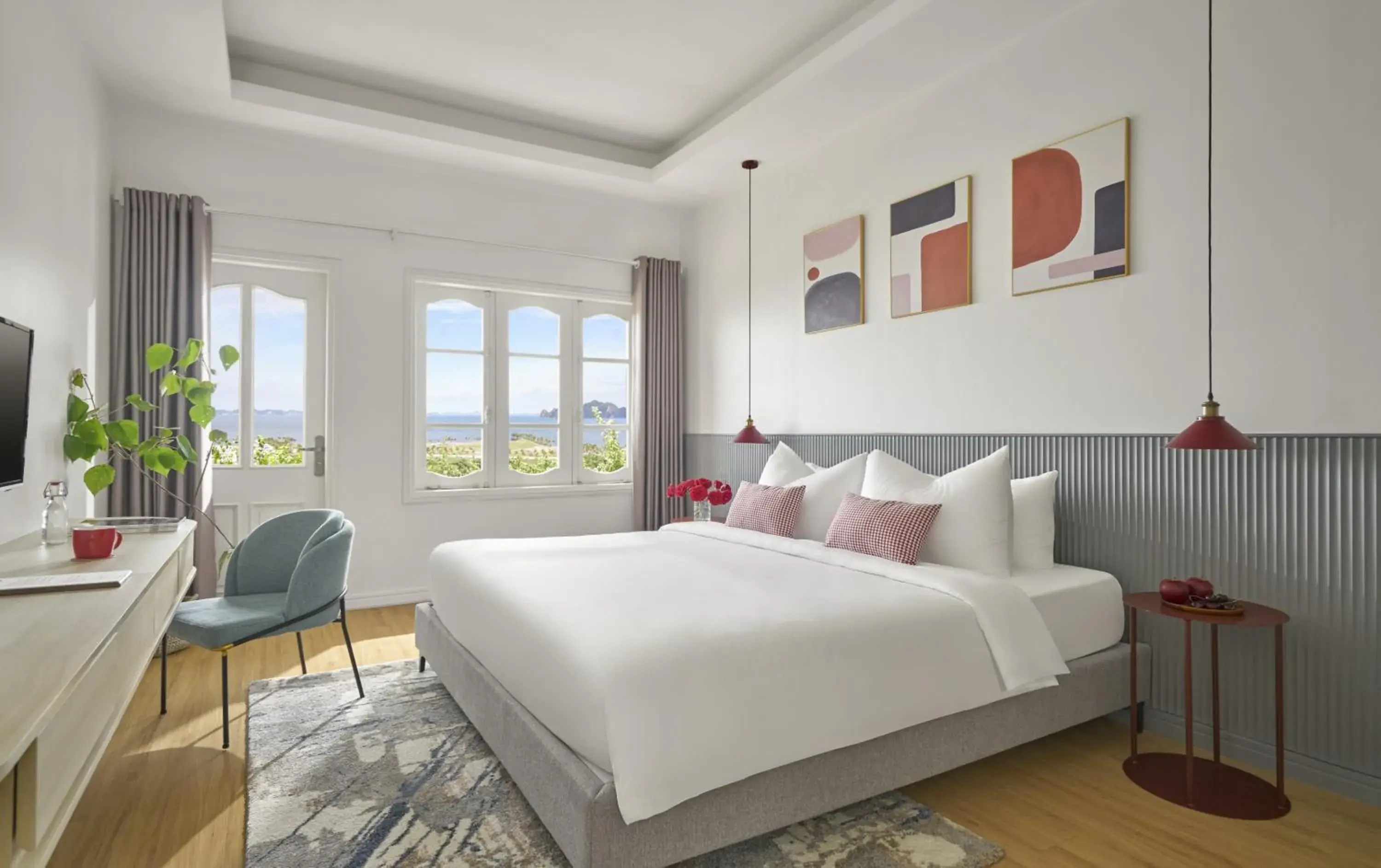 Deluxe Double Room with Balcony in The Postcard Hotel Deluxe Double Room with Balcony in The Postcard Hotel