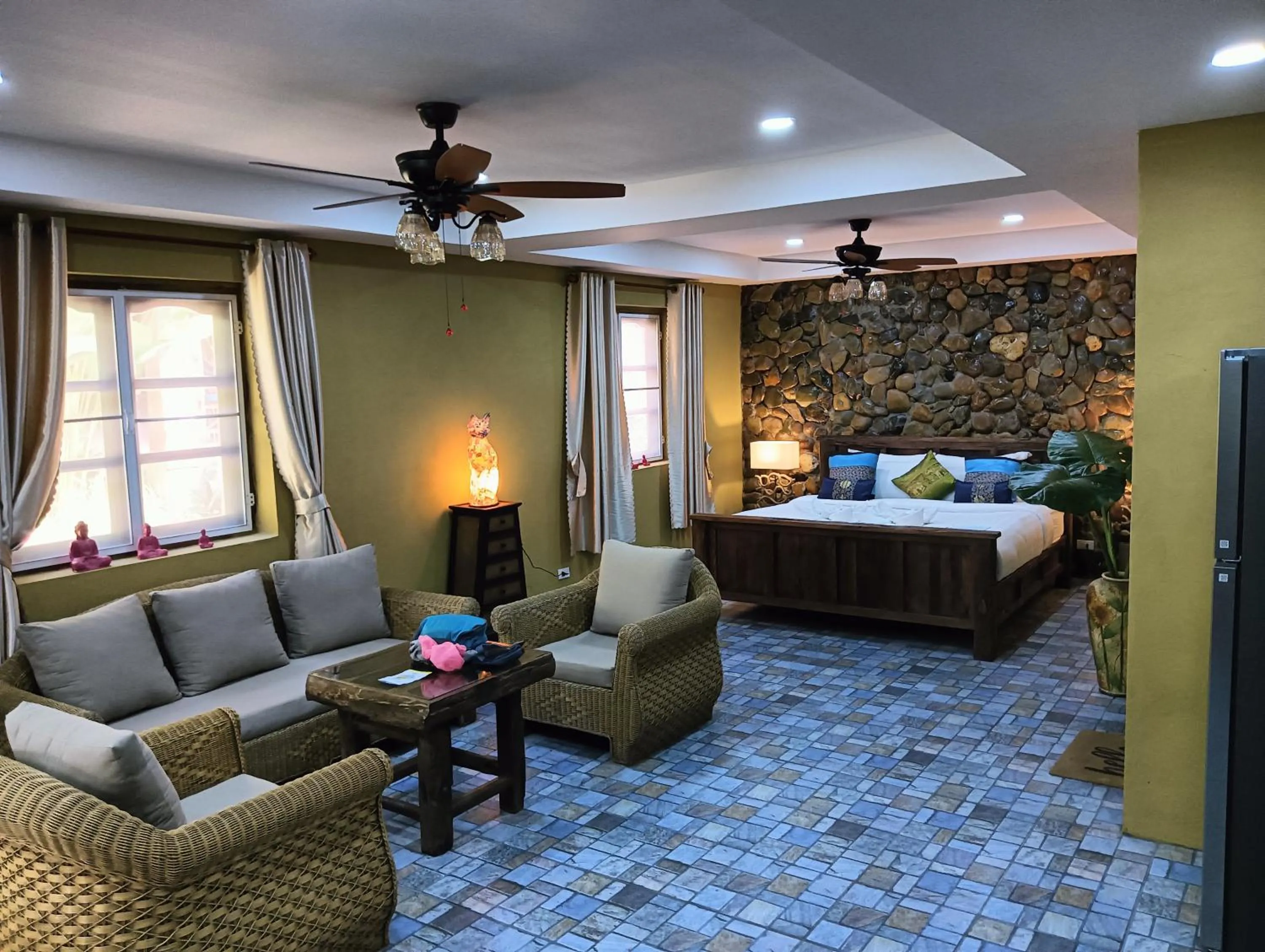 Living room, Bed in On The Mekong Resort