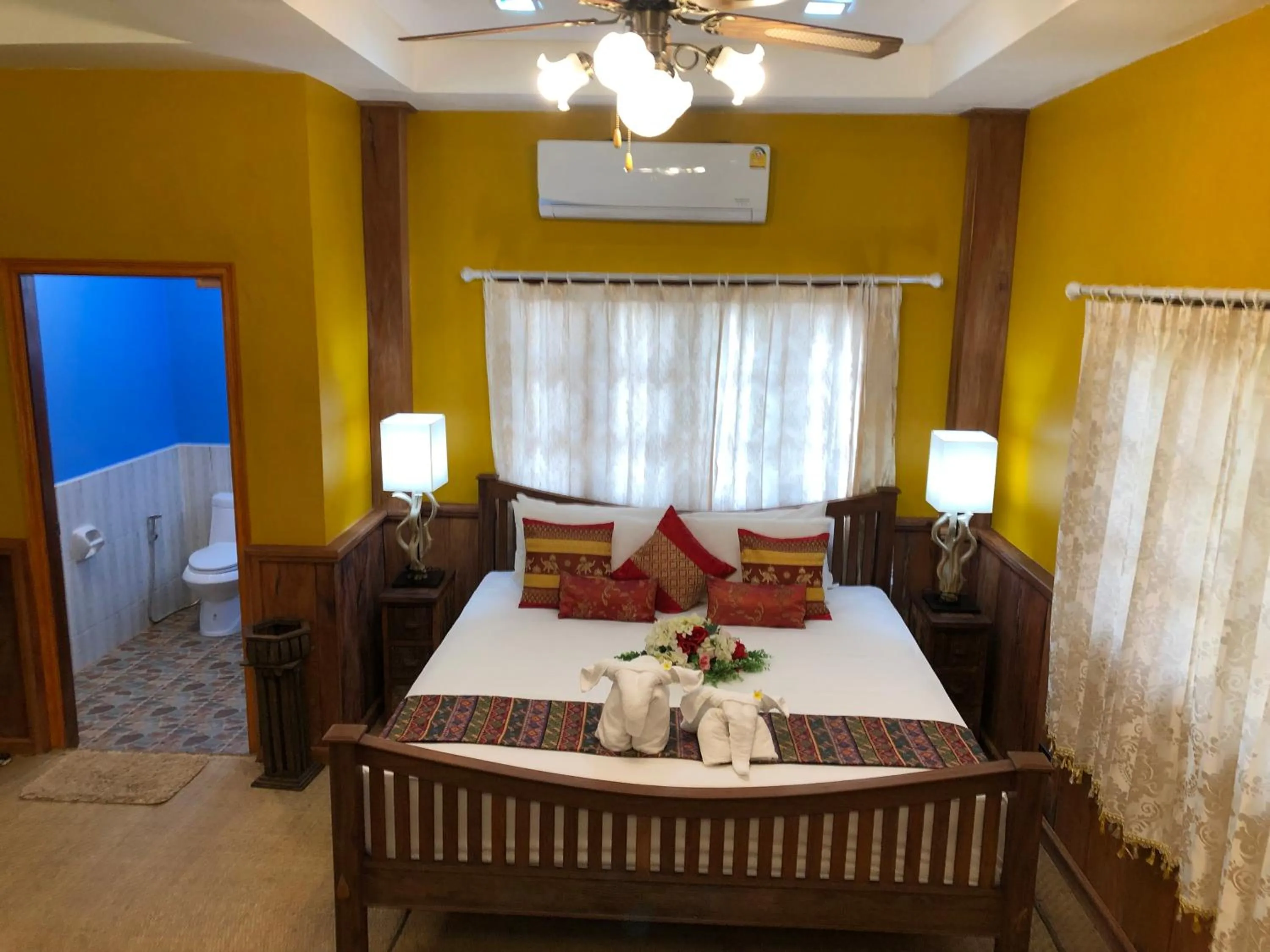 Bed in On The Mekong Resort