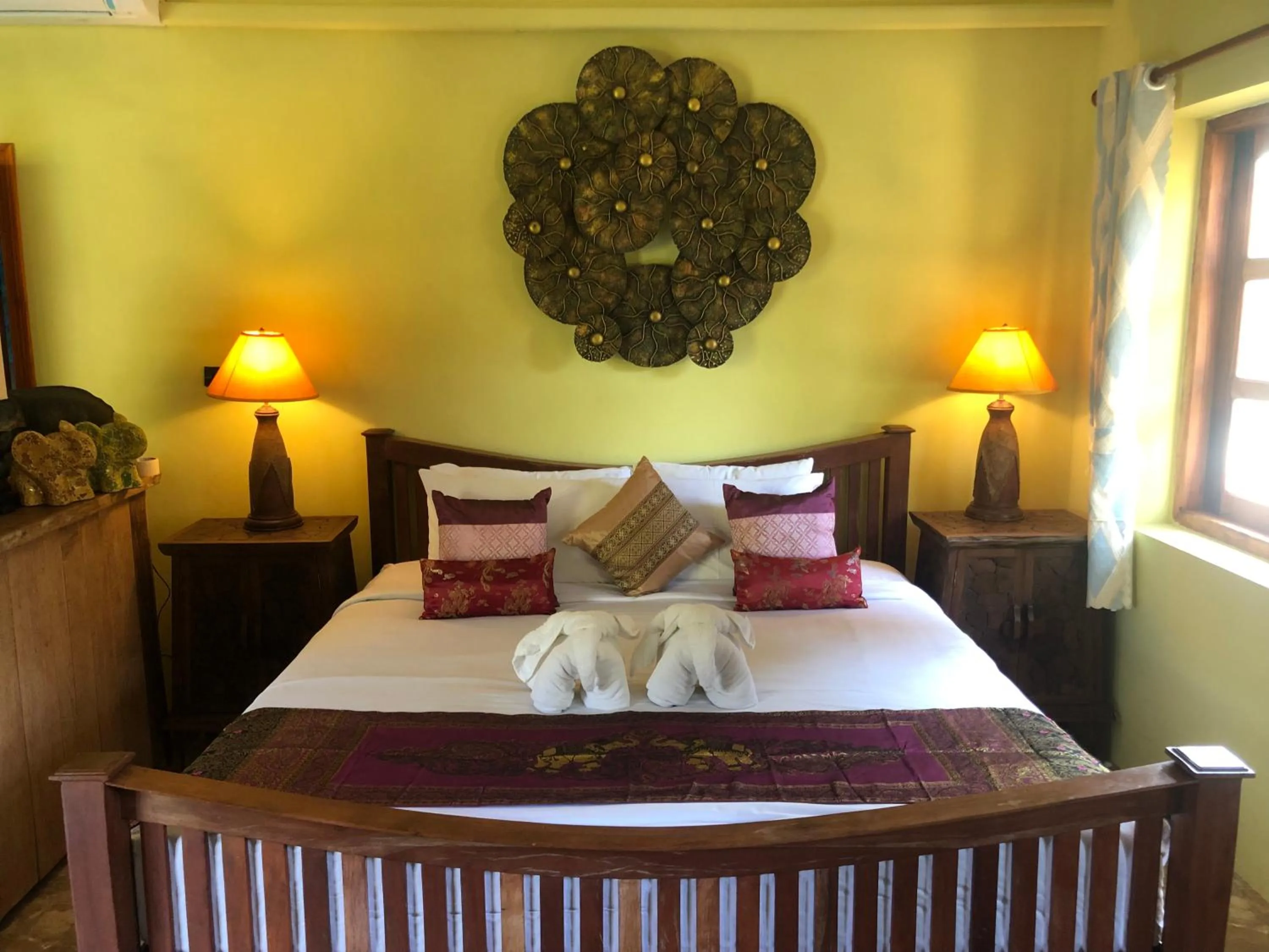 Bed in On The Mekong Resort