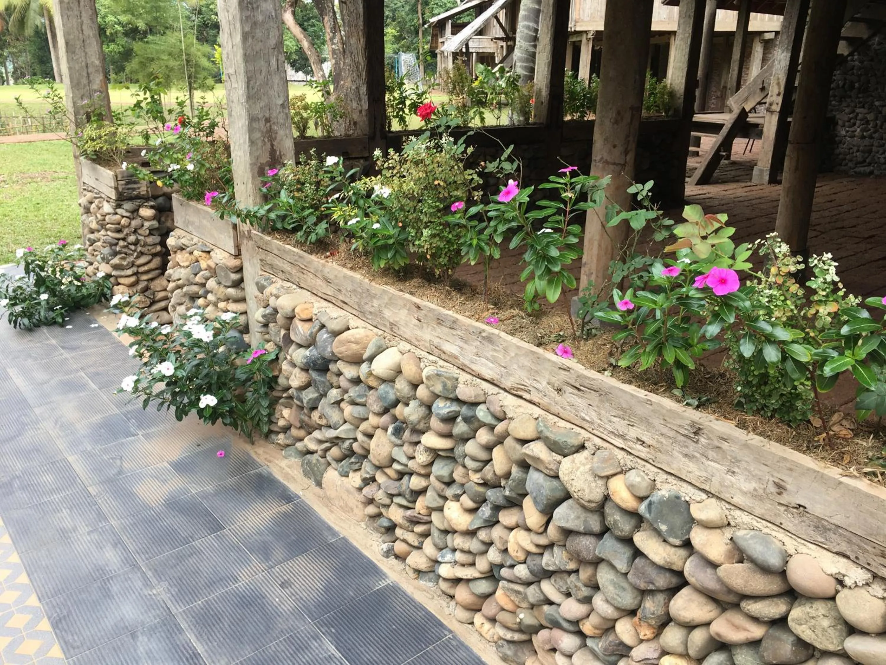 Garden in On The Mekong Resort
