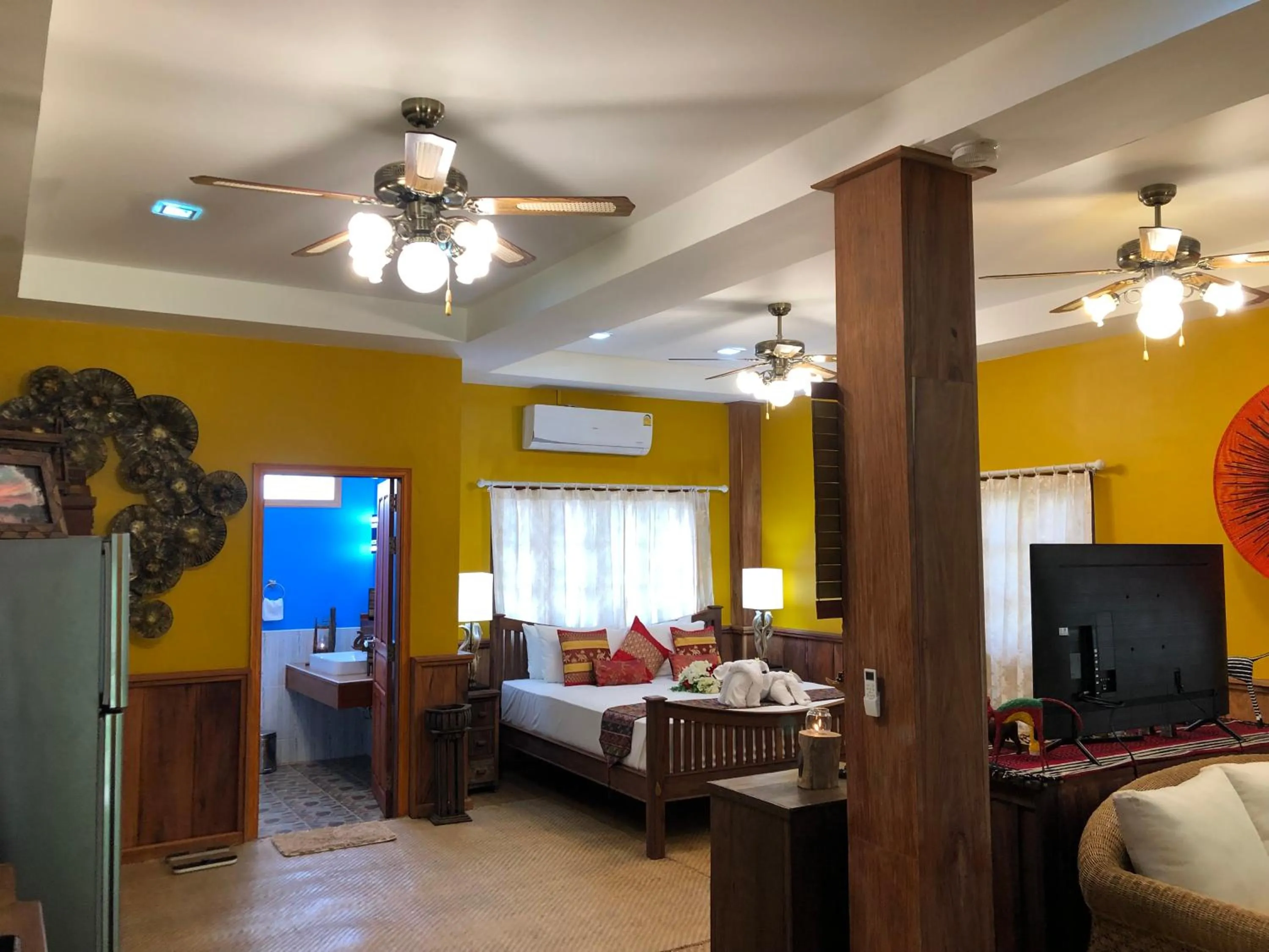 Patio, Bed in On The Mekong Resort