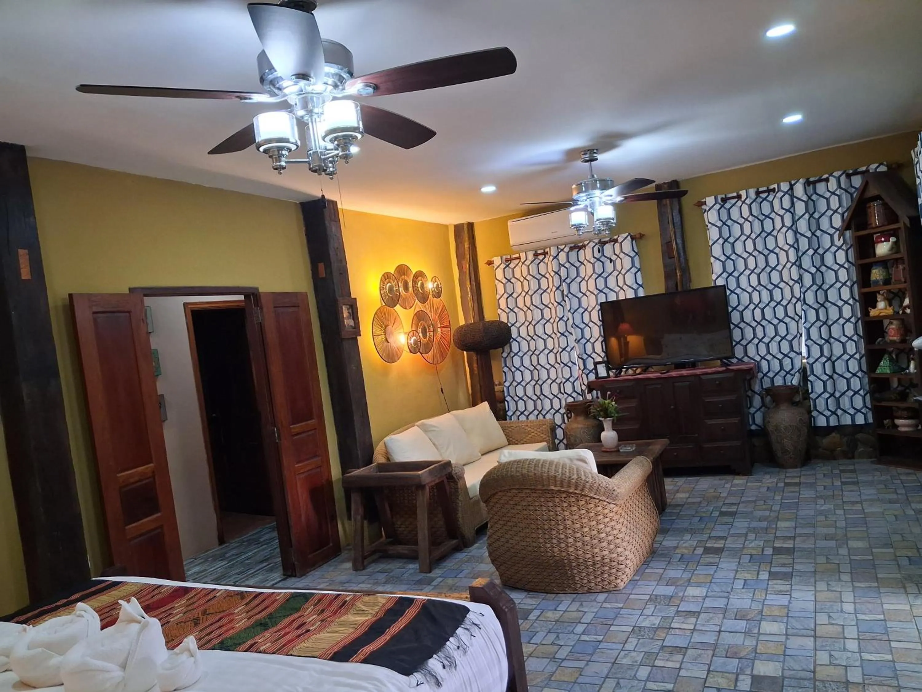 TV and multimedia in On The Mekong Resort