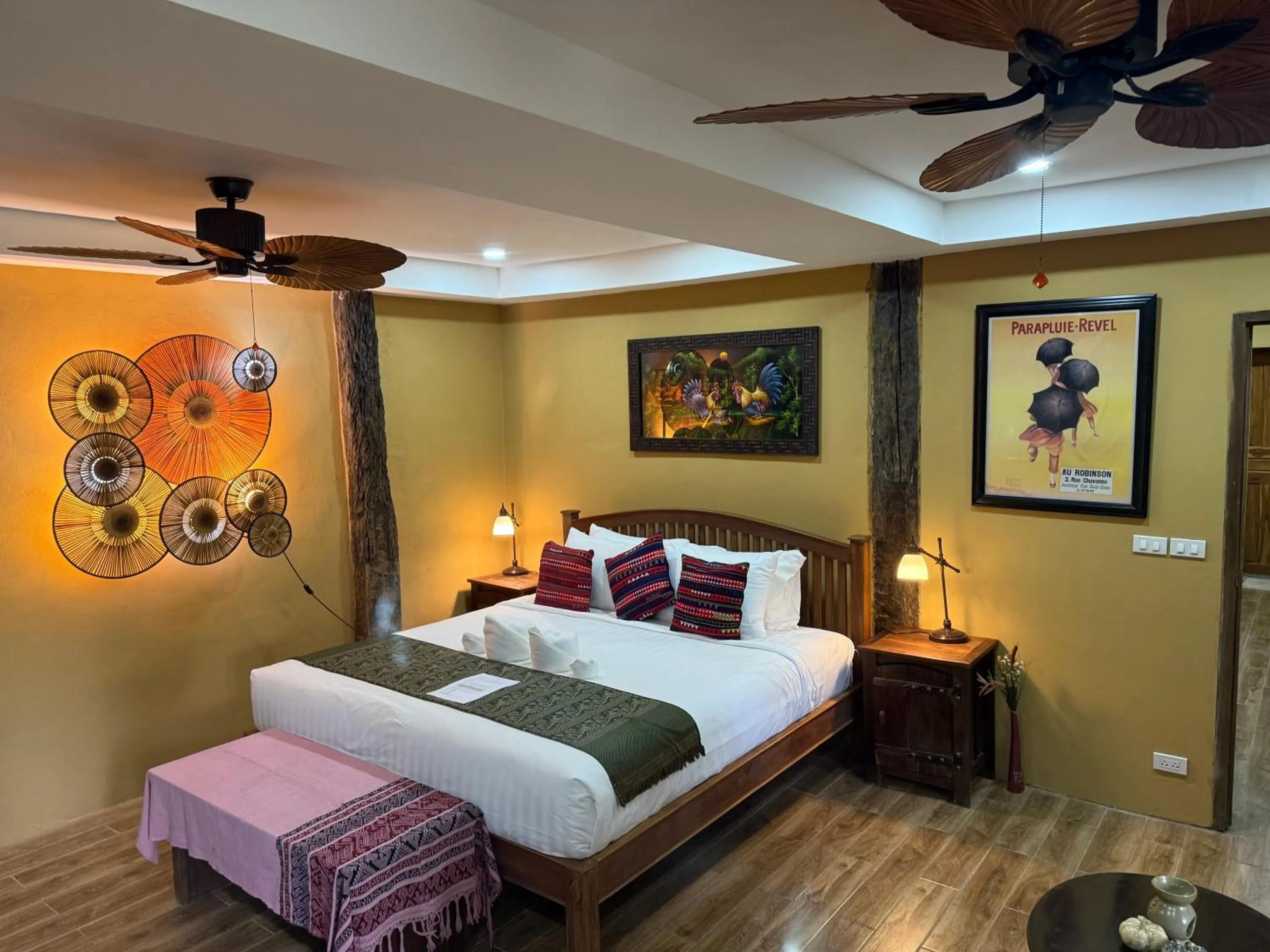 VIP, Bed in On The Mekong Resort