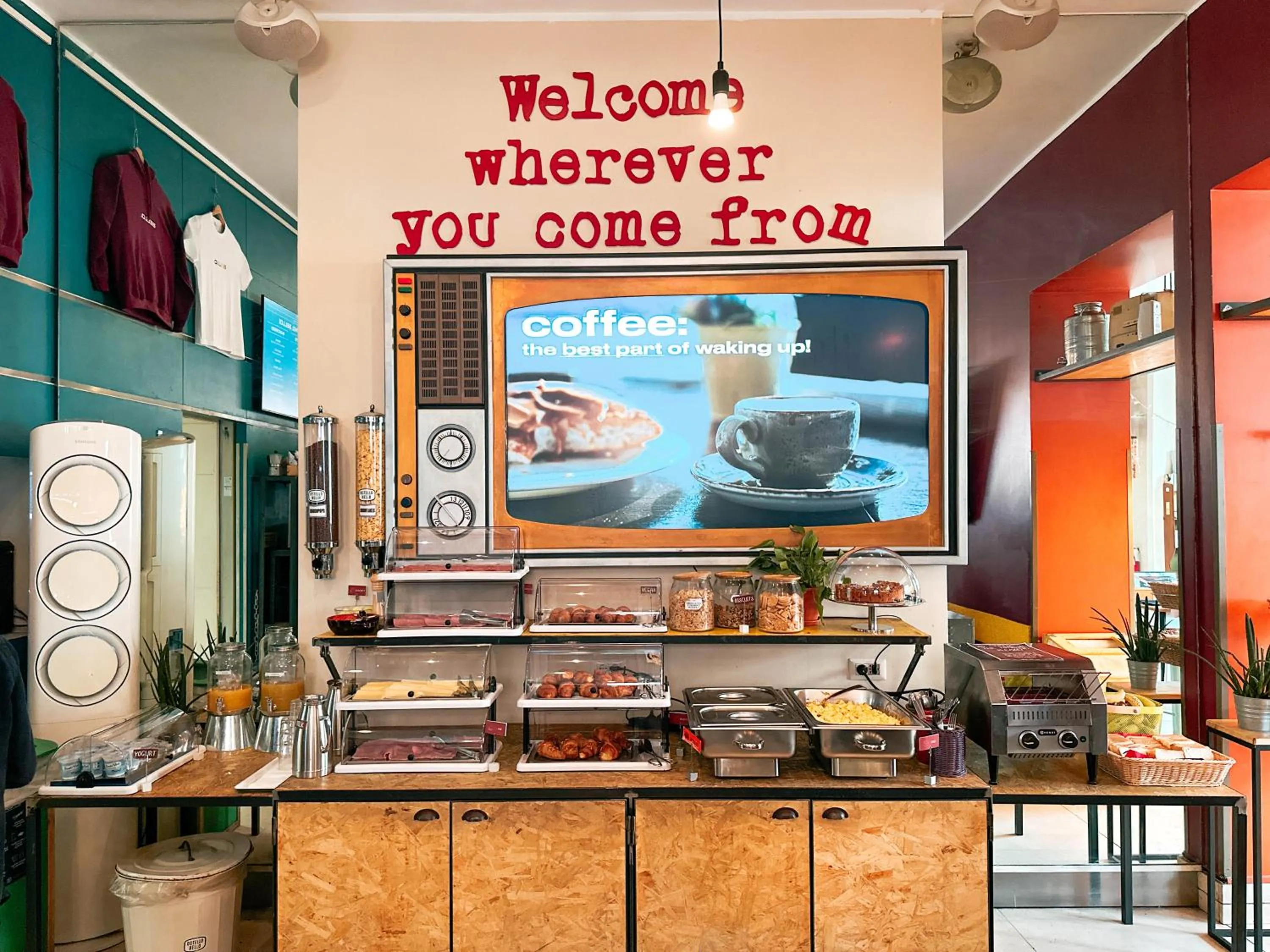 Food and drinks in Ostello Bello Milano Centrale