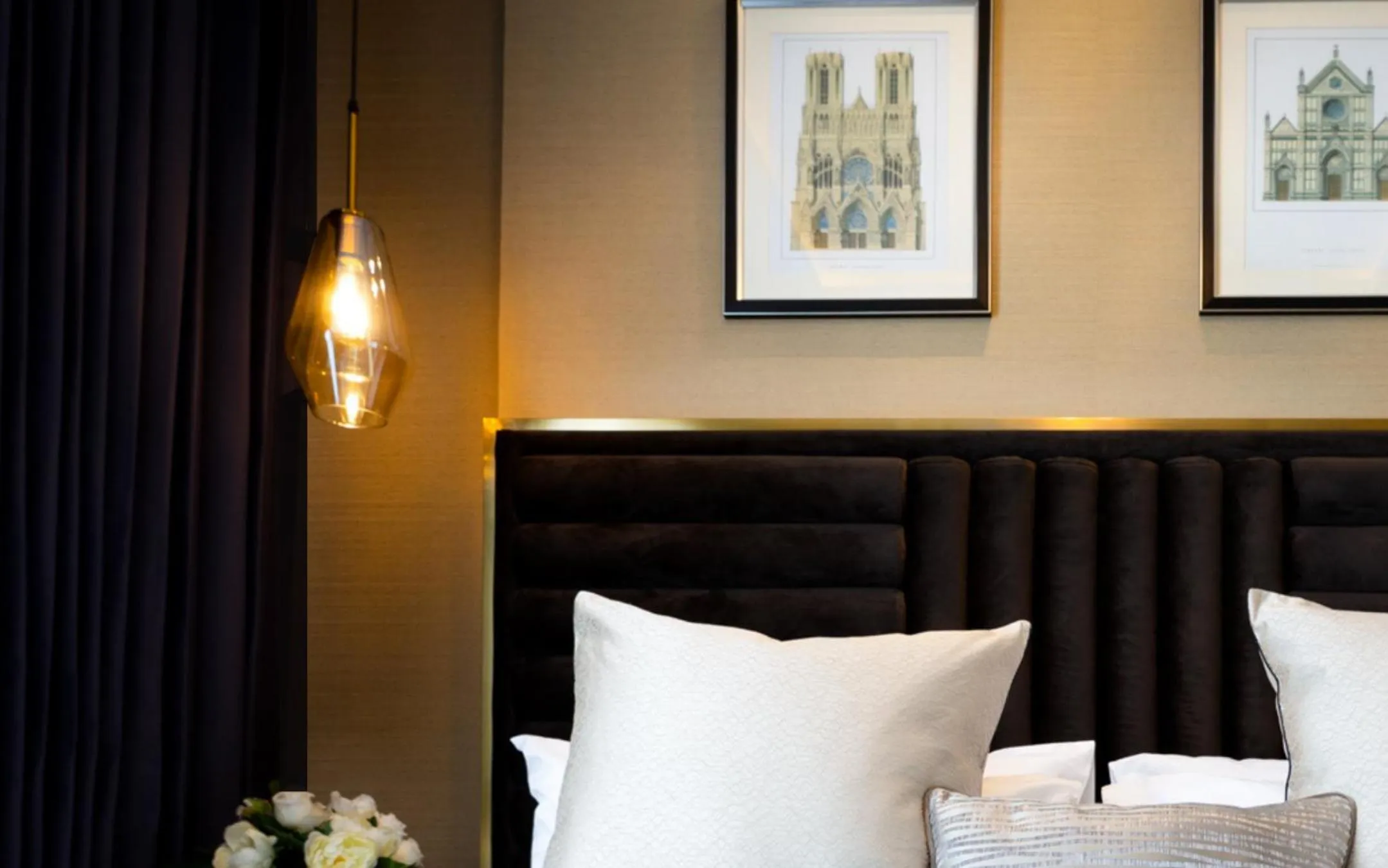 Bedroom in The Elysium Prațumnak Pattaya - By SHG