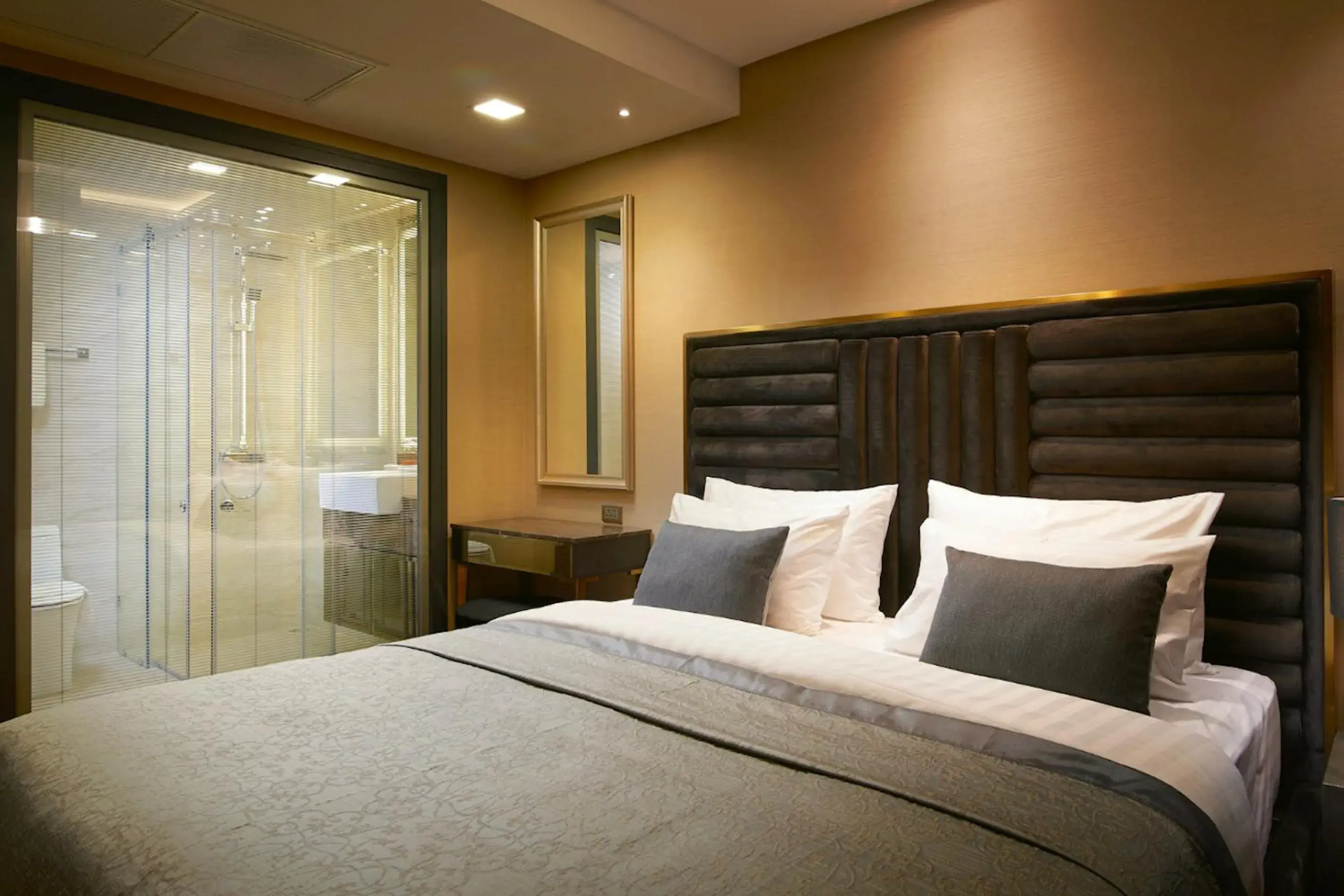 Suite with City View in The Elysium Prațumnak Pattaya - By SHG Suite with City View in The Elysium Prațumnak Pattaya - By SHG