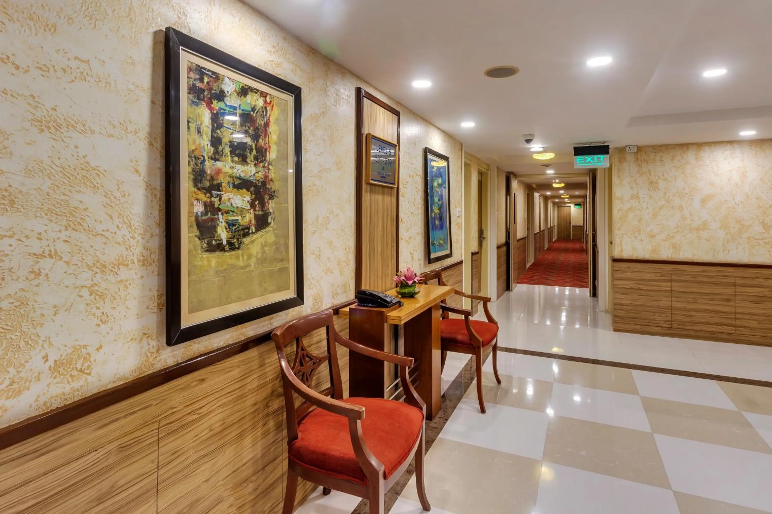 Lobby or reception in Golden Tulip New Delhi - Hari Nagar
