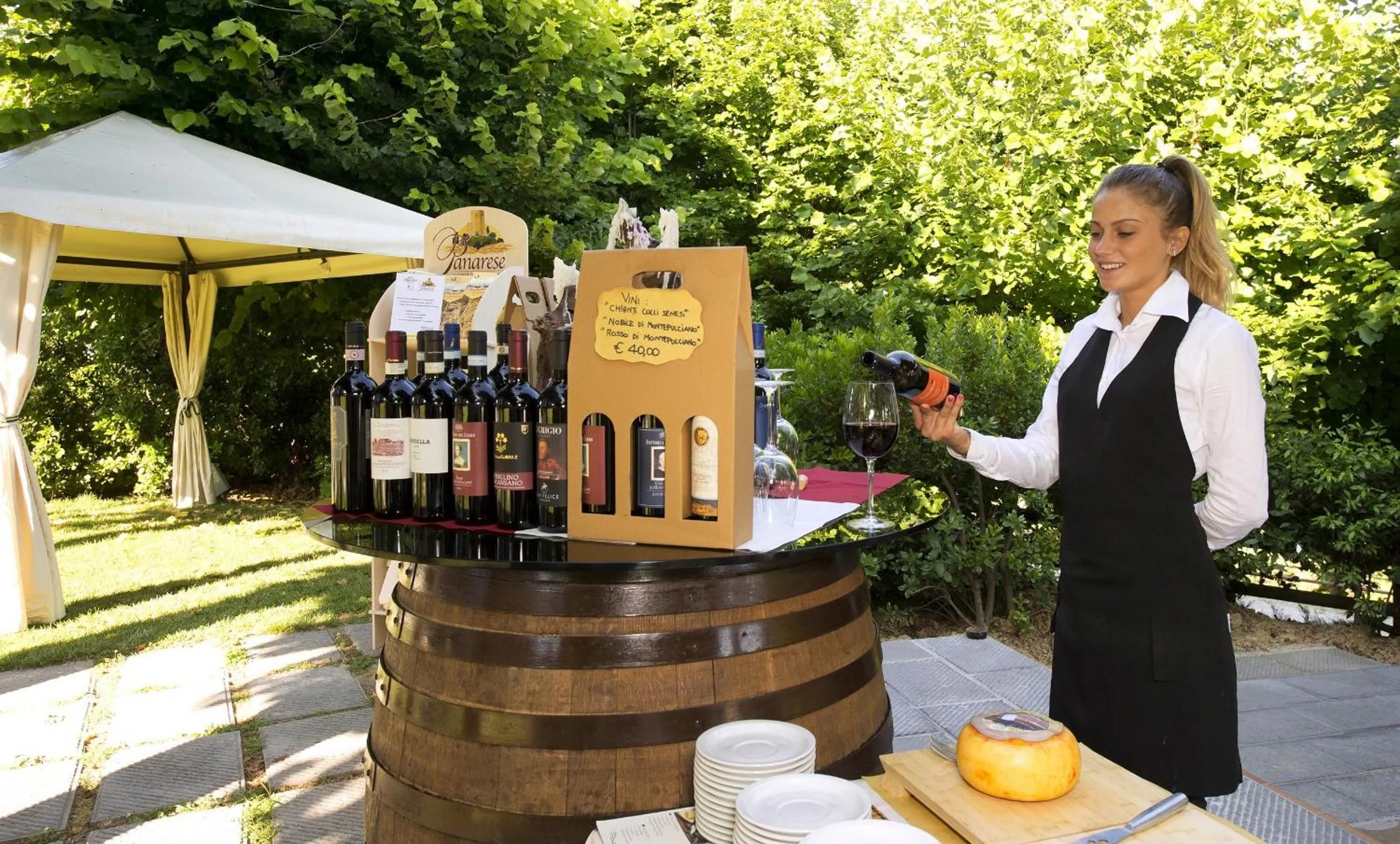 Lounge or bar in Grand Hotel Admiral Palace