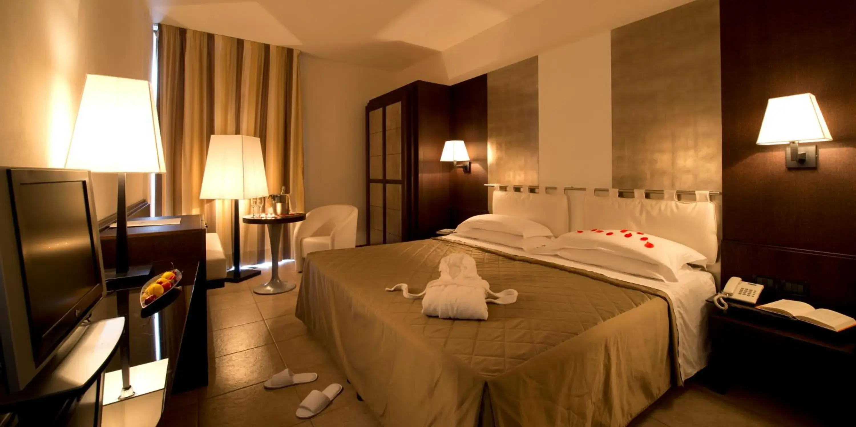 Family Room (2 Adults + 2 Children) in Grand Hotel Admiral Palace Family Room (2 Adults + 2 Children) in Grand Hotel Admiral Palace