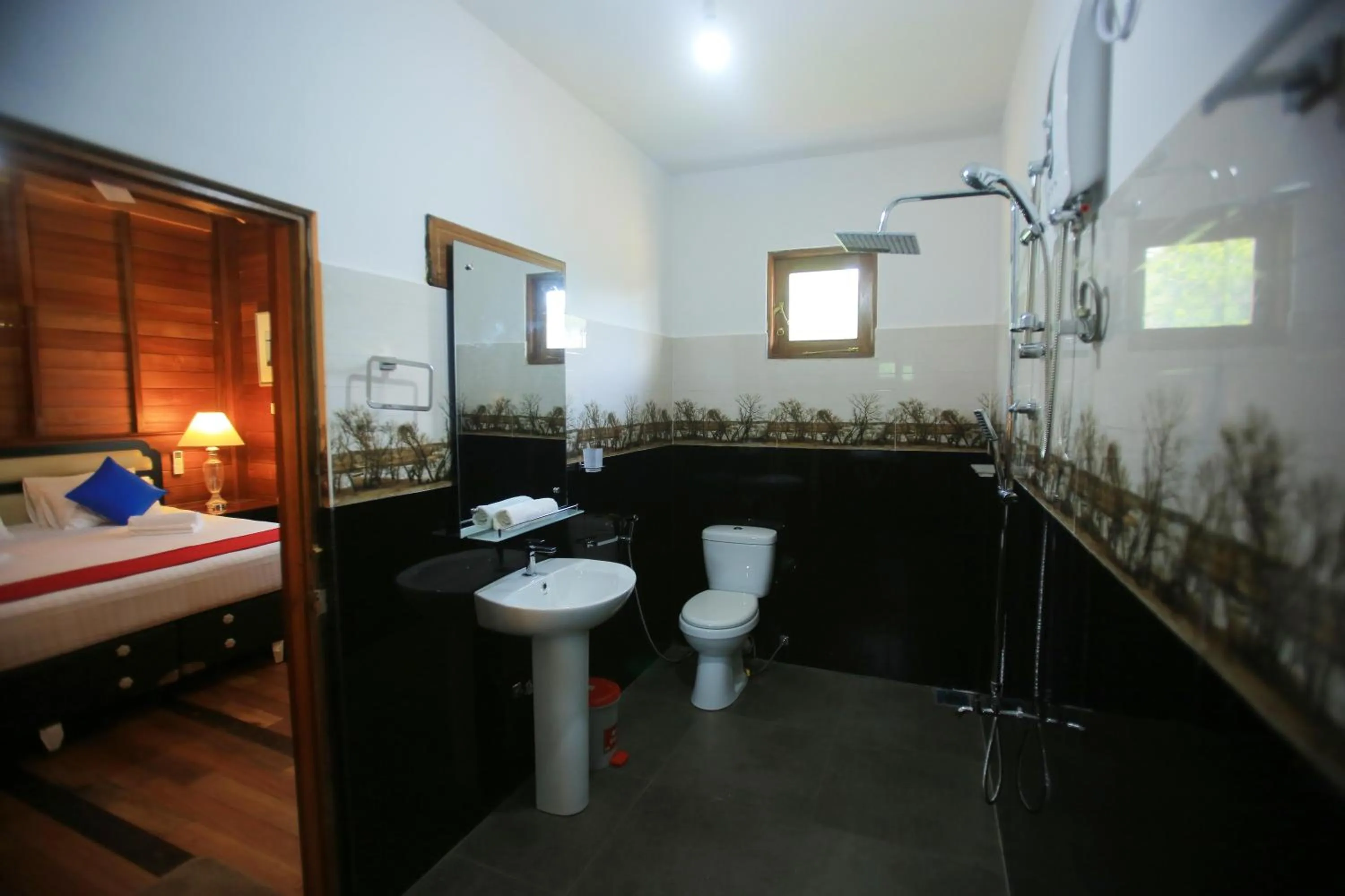 Bathroom in Jungle Hut Resort Sigiriya