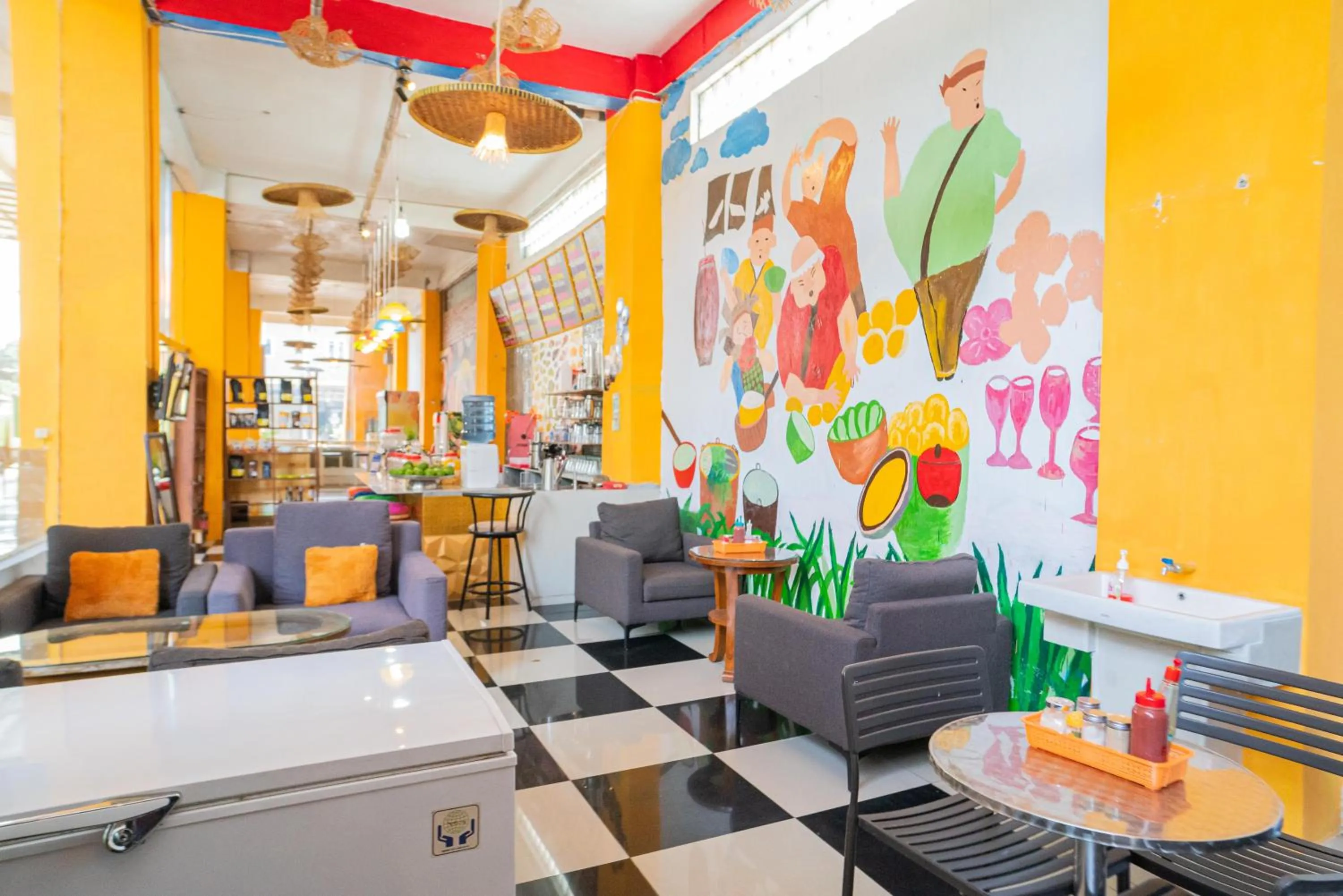 Seating area in RedDoorz @ Kampung Sawah Jatimurni Bekasi