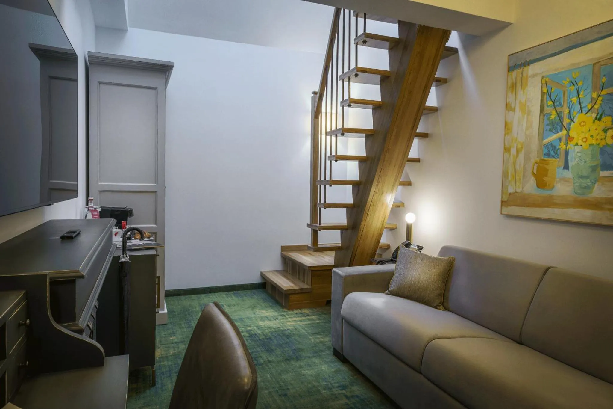 TV and multimedia in La Boheme Boutique Casa Soare