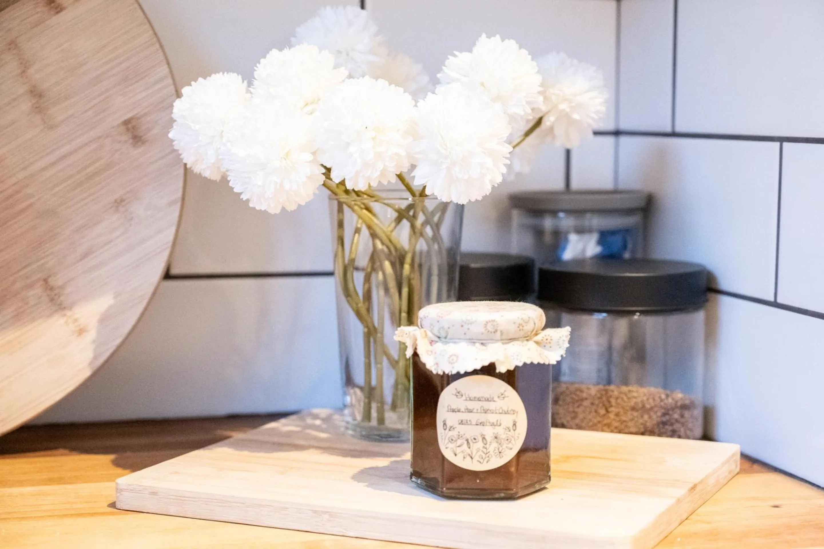 Kitchen or kitchenette in Northern Hideaways Apple Store