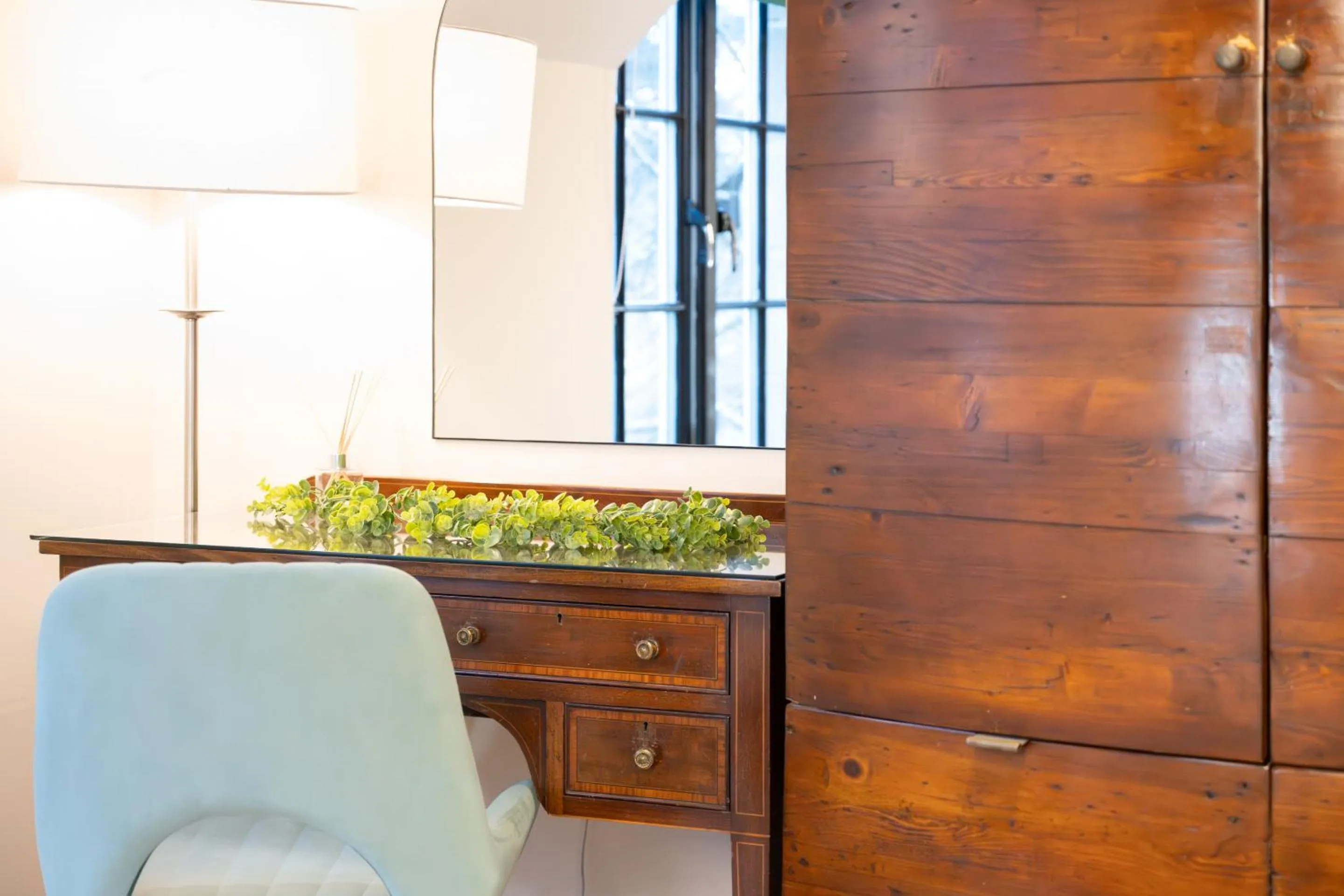 Bedroom in Northern Hideaways Apple Store