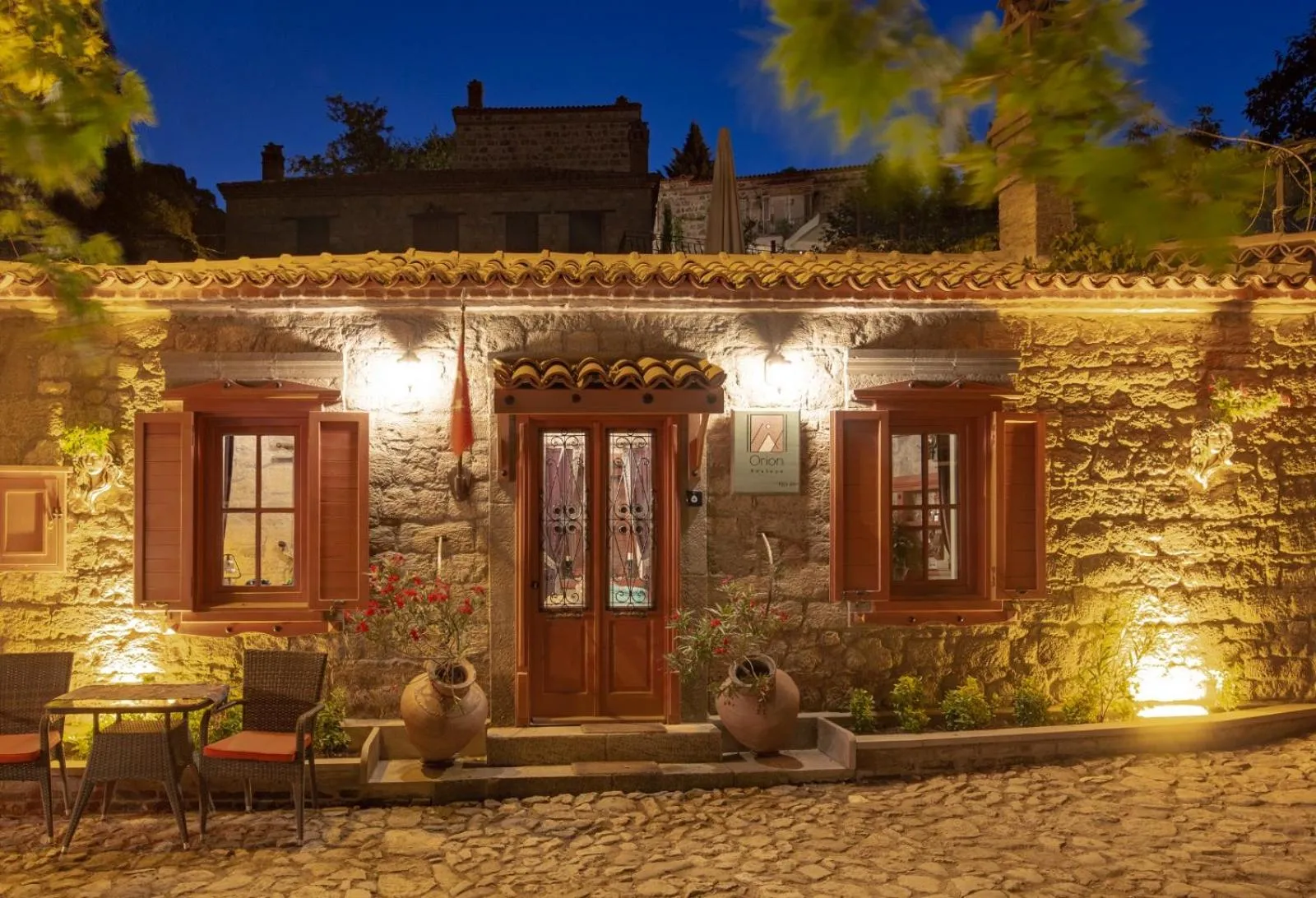 Property building in Orion Adatepe