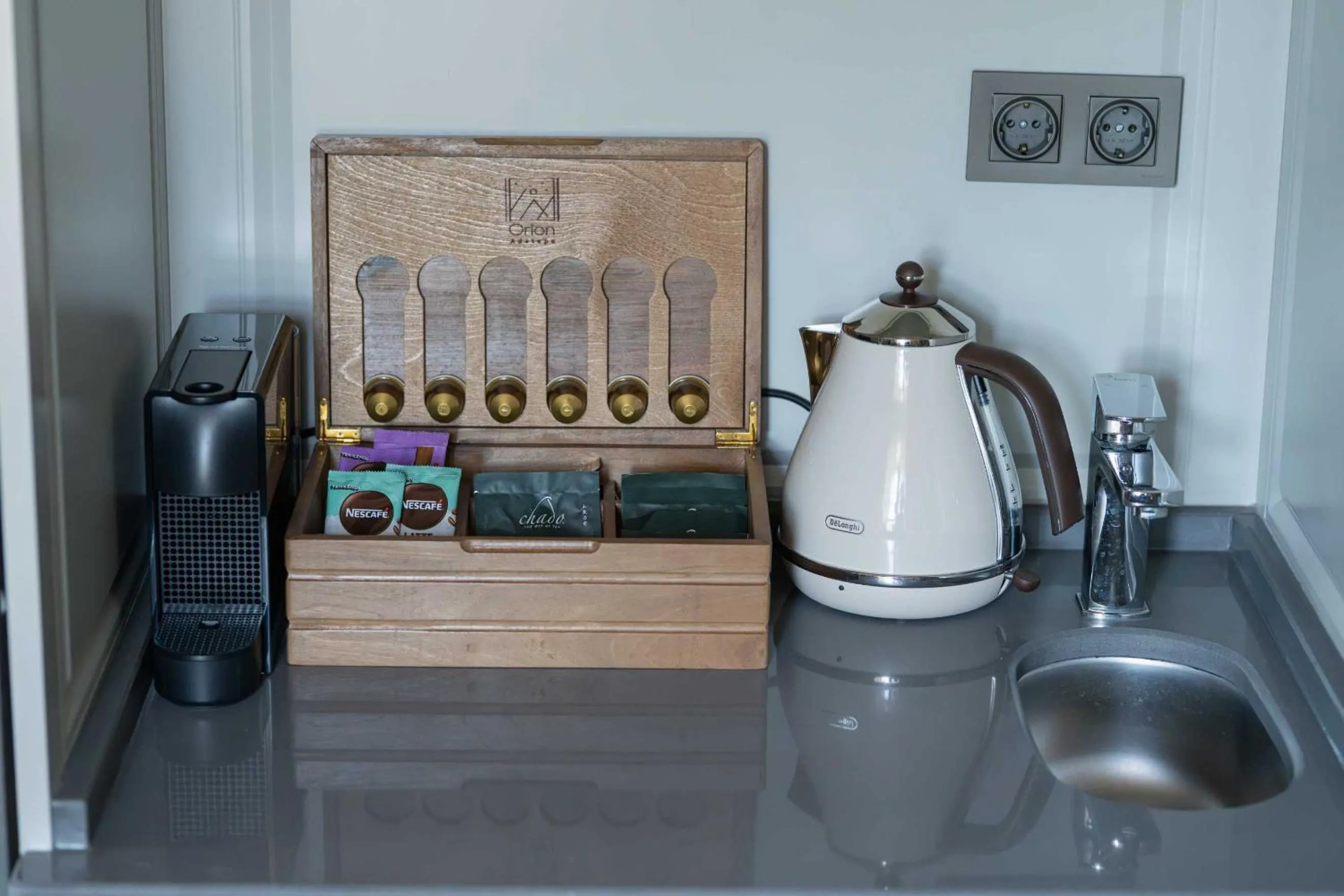 Coffee/tea facilities in Orion Adatepe