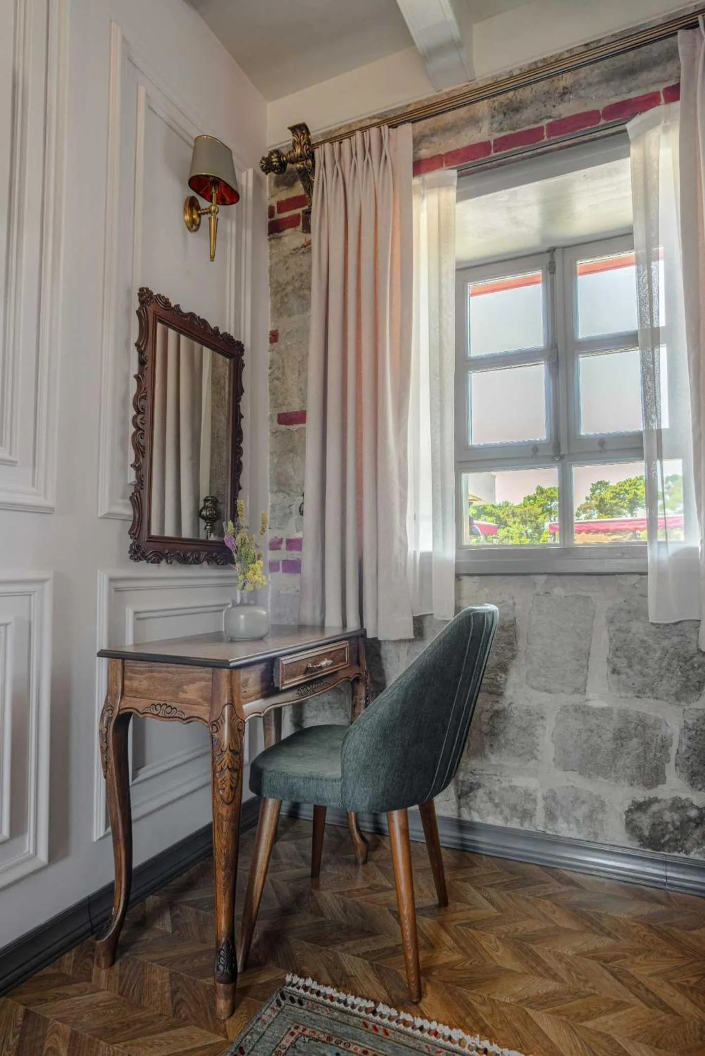 Bedroom in Orion Adatepe